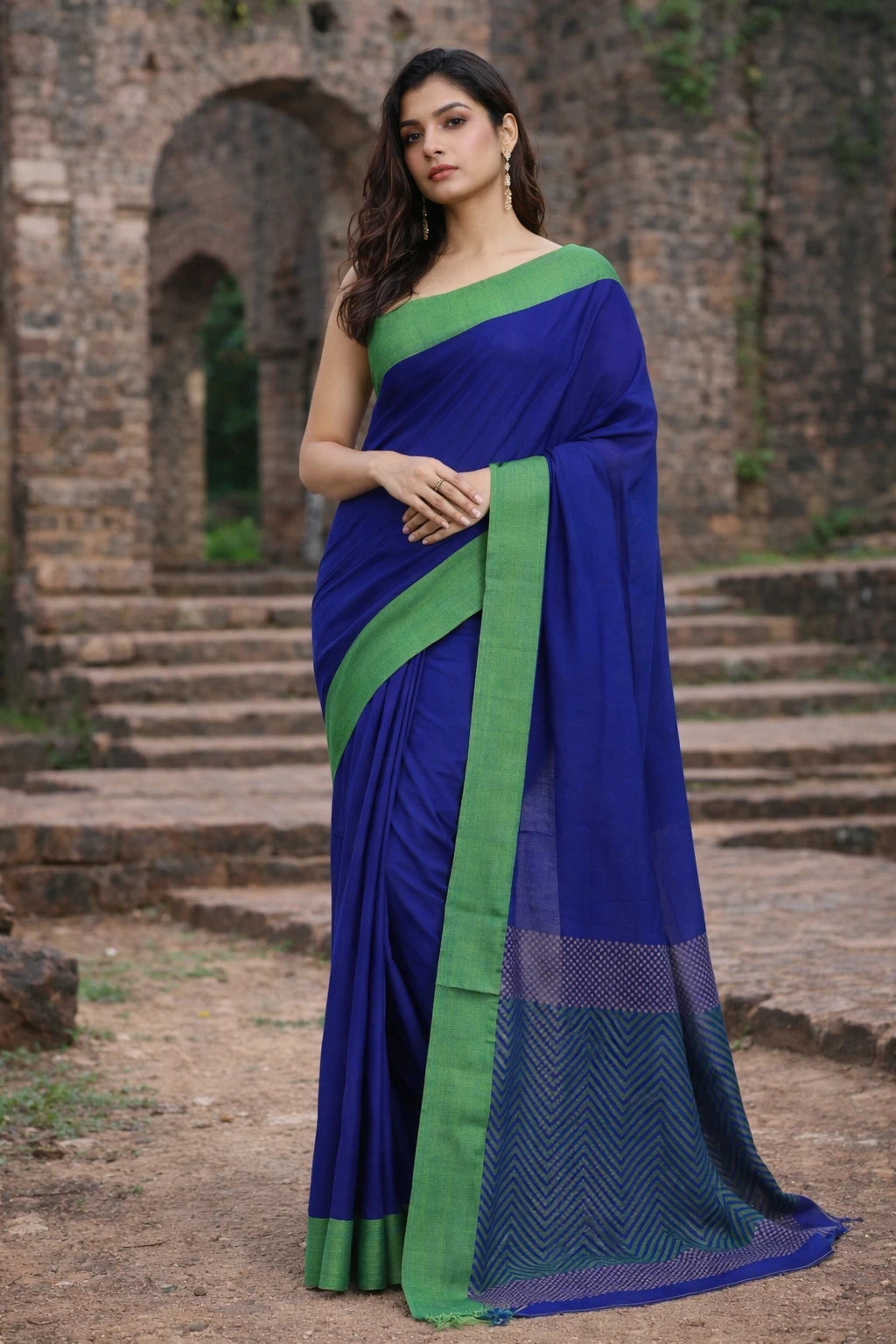 Neelika-Handwoven Cotton Mulmul Saree with blouse piece