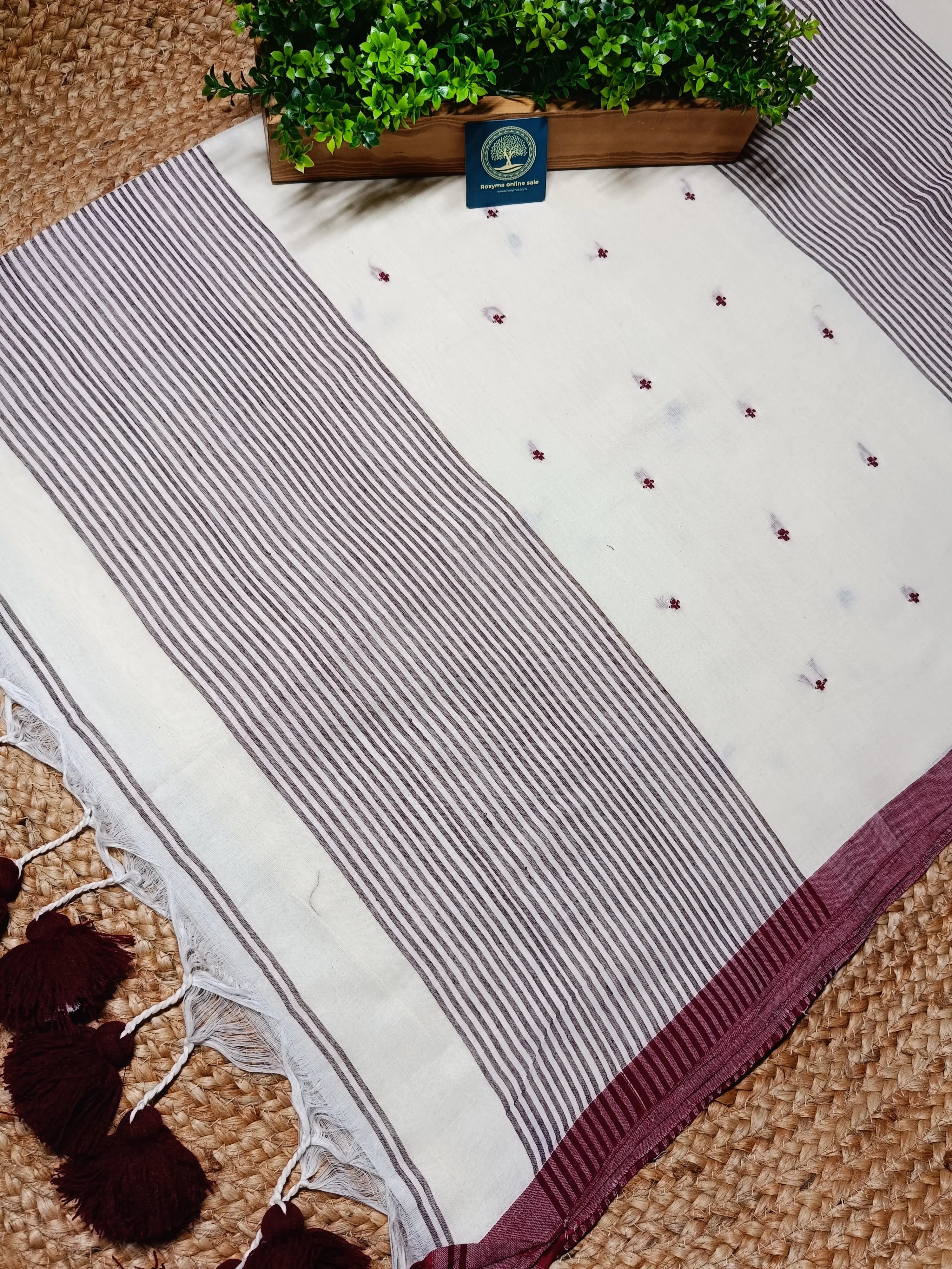 Premium Bengal Pure Cotton Saree with Buti Work & Striped Pallu | Handloom Cotton Saree with Blouse Piece