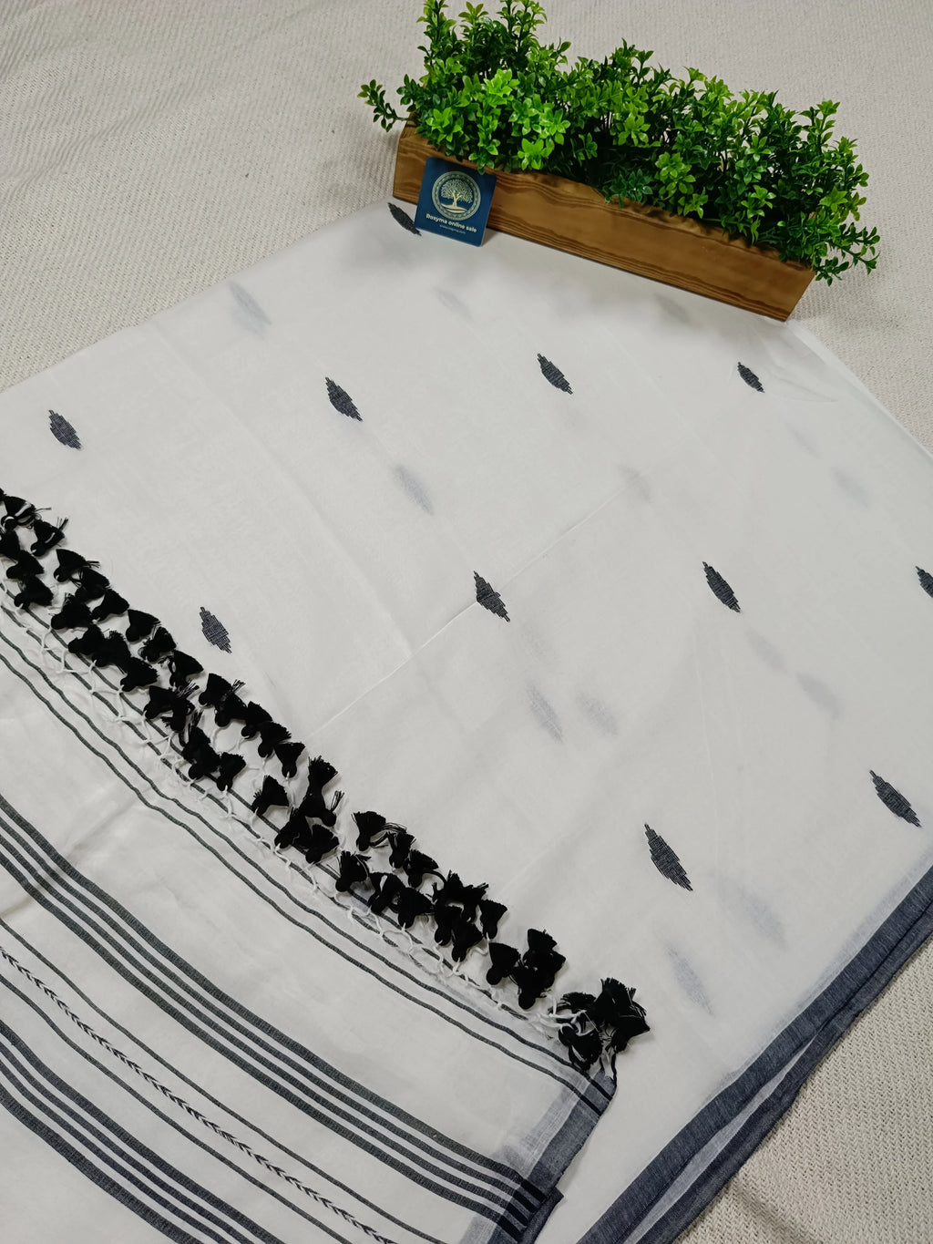 Pure Mull Cotton Jamdani Saree – White & Black Handwoven Bengal Jamdani | Soft Lightweight Cotton Saree with Blouse Piece
