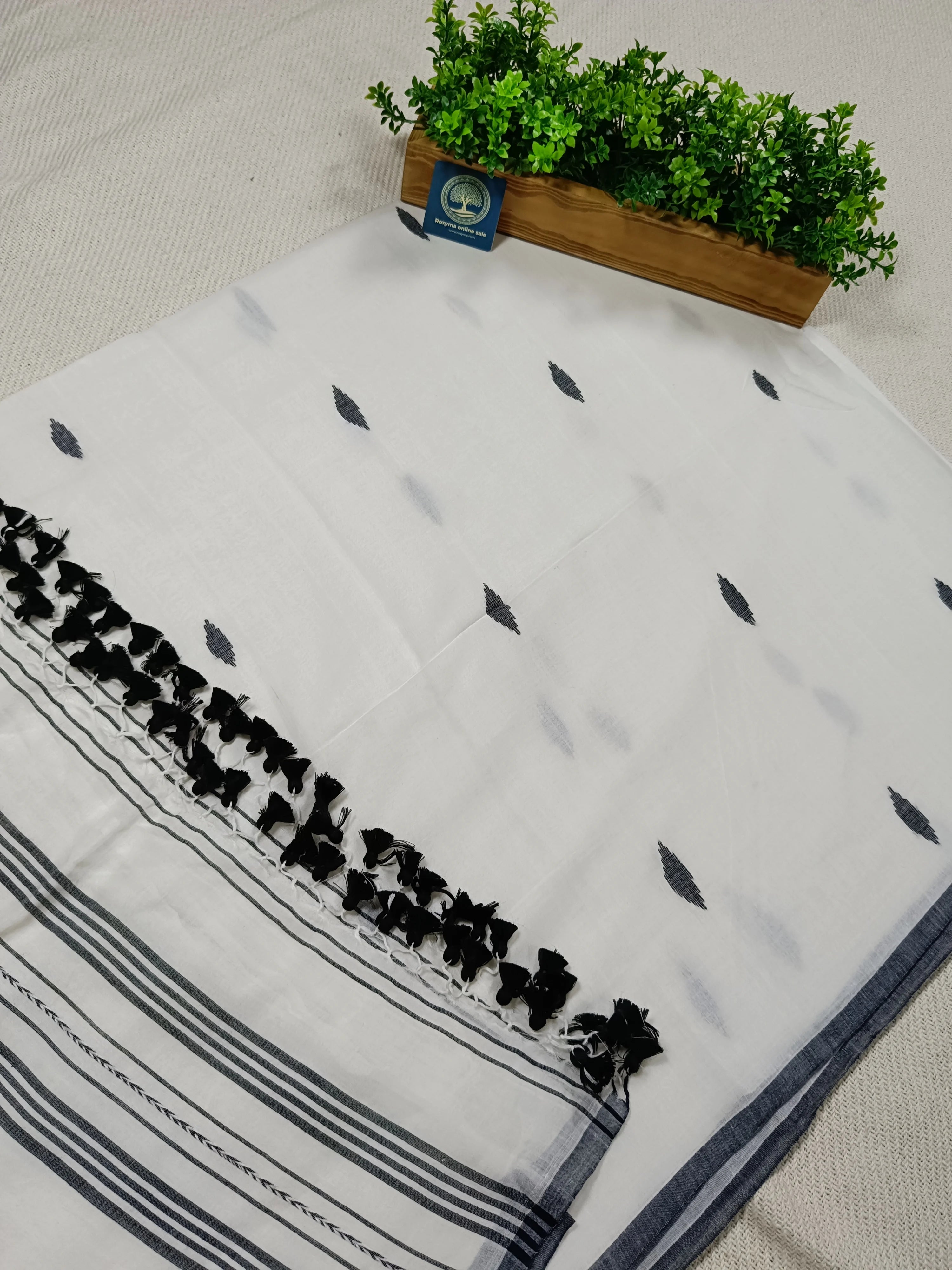 Pure Mull Cotton Jamdani Saree – White & Black Handwoven Bengal Jamdani | Soft Lightweight Cotton Saree with Blouse Piece