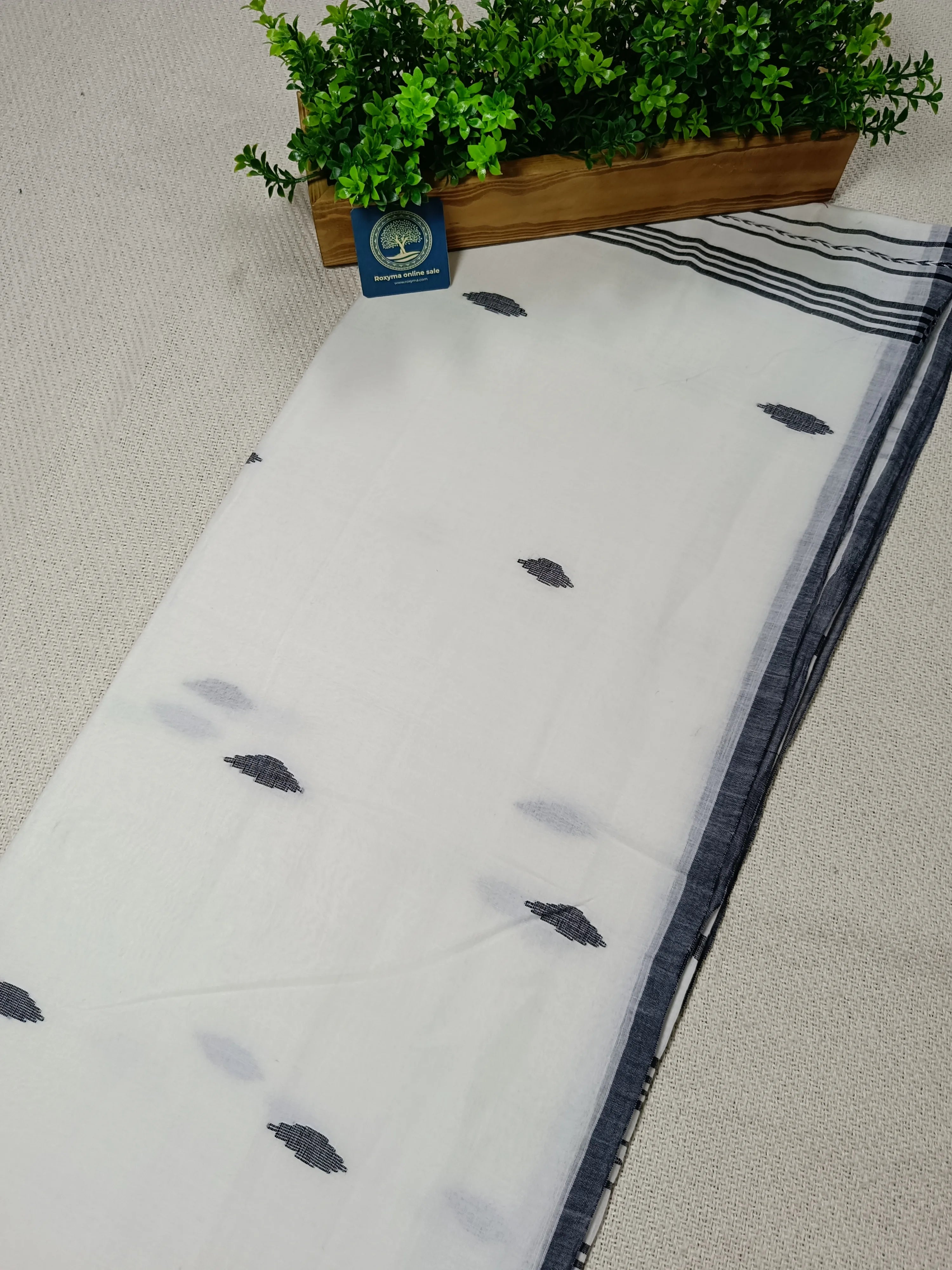 Pure Mull Cotton Jamdani Saree – White & Black Handwoven Bengal Jamdani | Soft Lightweight Cotton Saree with Blouse Piece