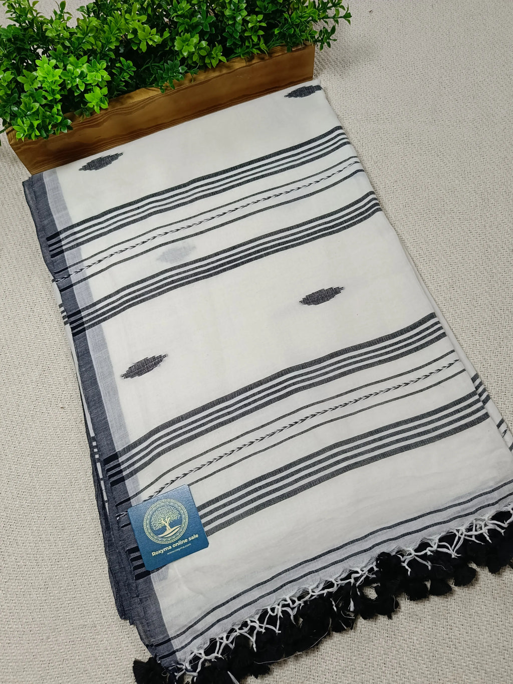 Pure Mull Cotton Jamdani Saree – White & Black Handwoven Bengal Jamdani | Soft Lightweight Cotton Saree with Blouse Piece