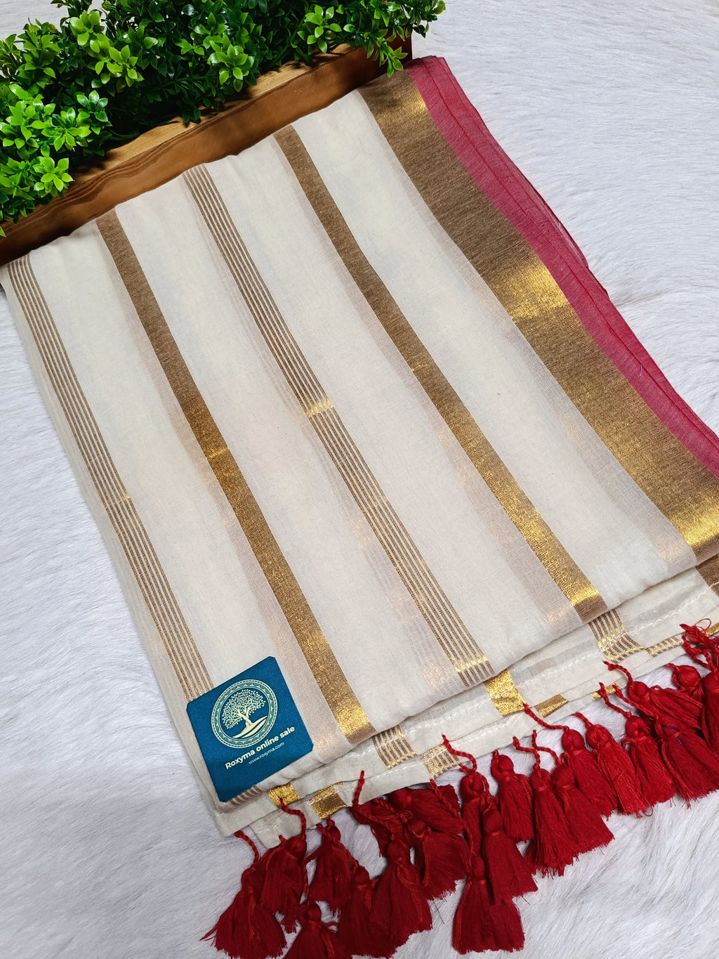 Pure Mull Cotton Saree with Tested Zari Border & Stripes – Off White & Gold Elegant Handloom Saree | Lightweight Soft Cotton