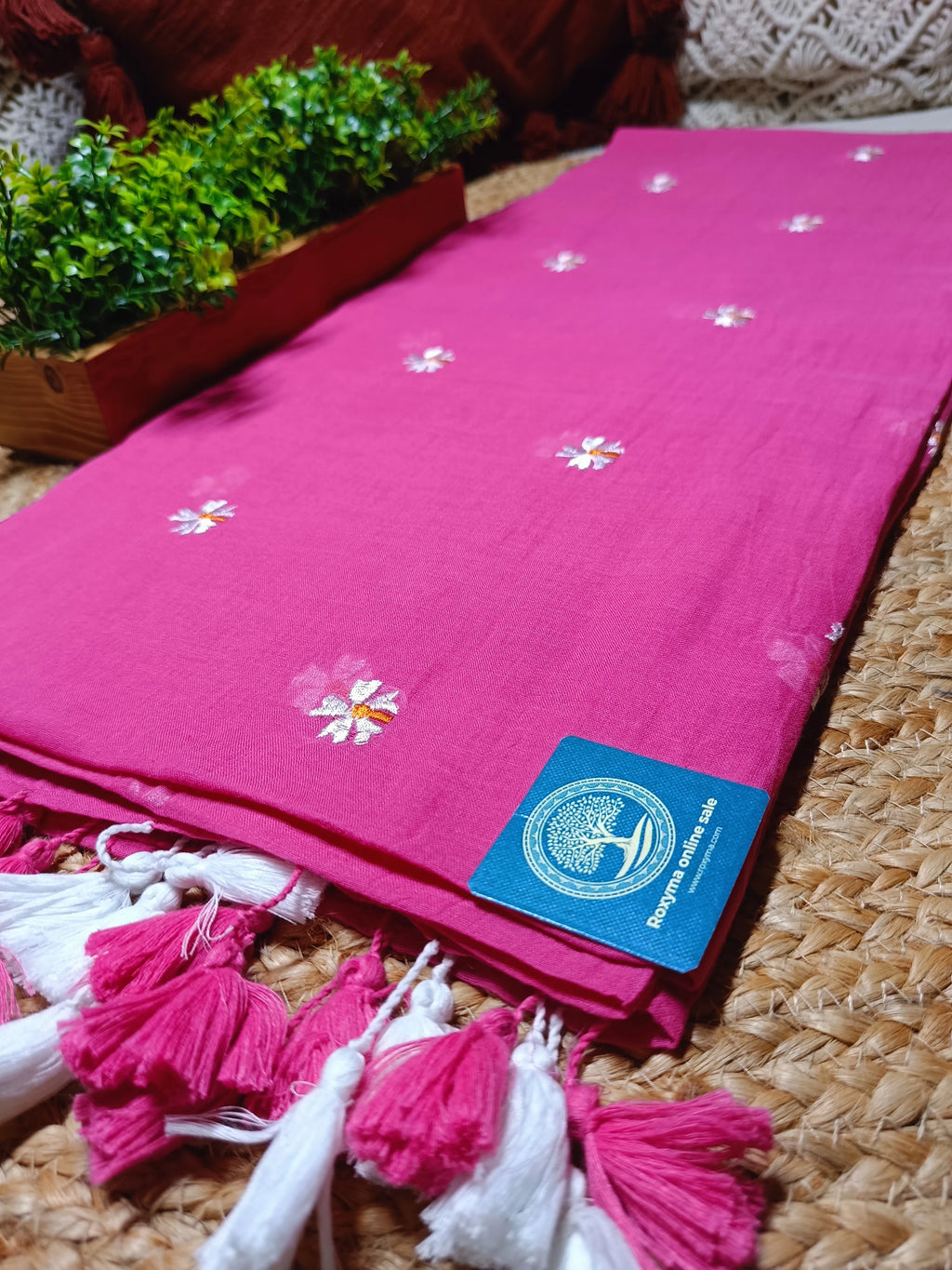 Pure Mulmul Cotton Saree with Seuli Flower Embroidery – Handcrafted Lightweight Bengal Cotton Saree in Pink