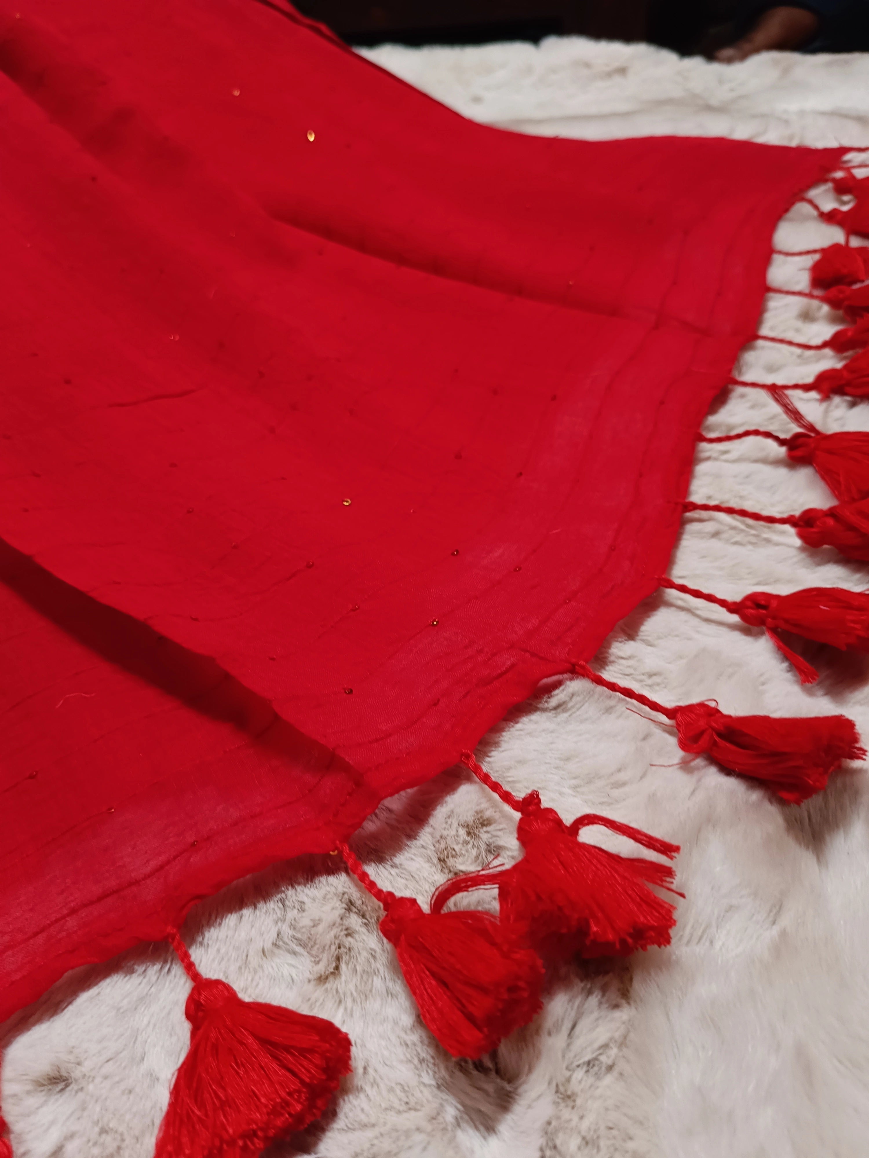 Roxyma_Red_Mull_Cotton_Saree_with_Sequin_Work_3