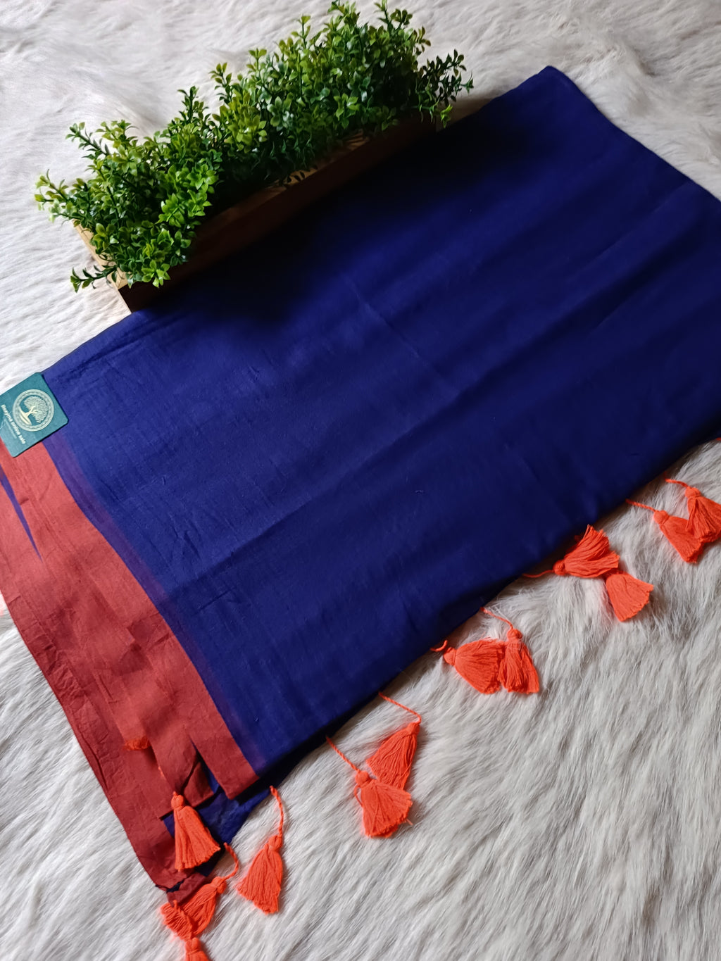 Pure Mullmull Cotton Saree with Contrast Border & Tassel Pallu | Soft Handloom Saree for Women