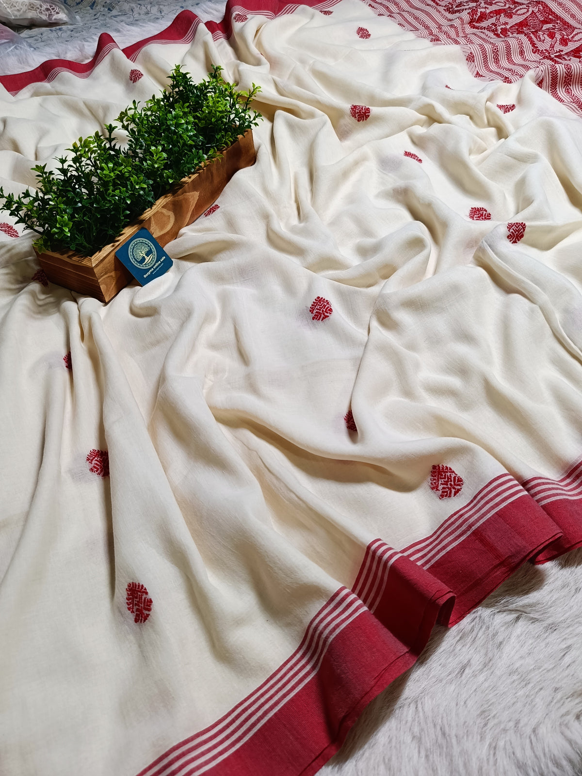 Traditional Red and White Soft Cotton Baluchuri Saree with Blouse Piece – Pure Handloom