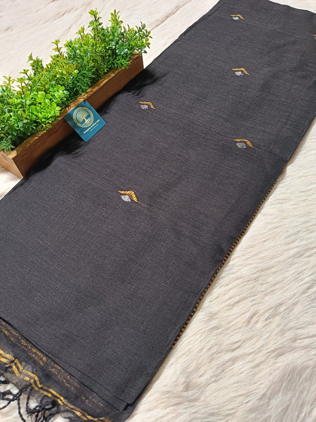 Premium Jaishree Linen Jamdani Saree With BP