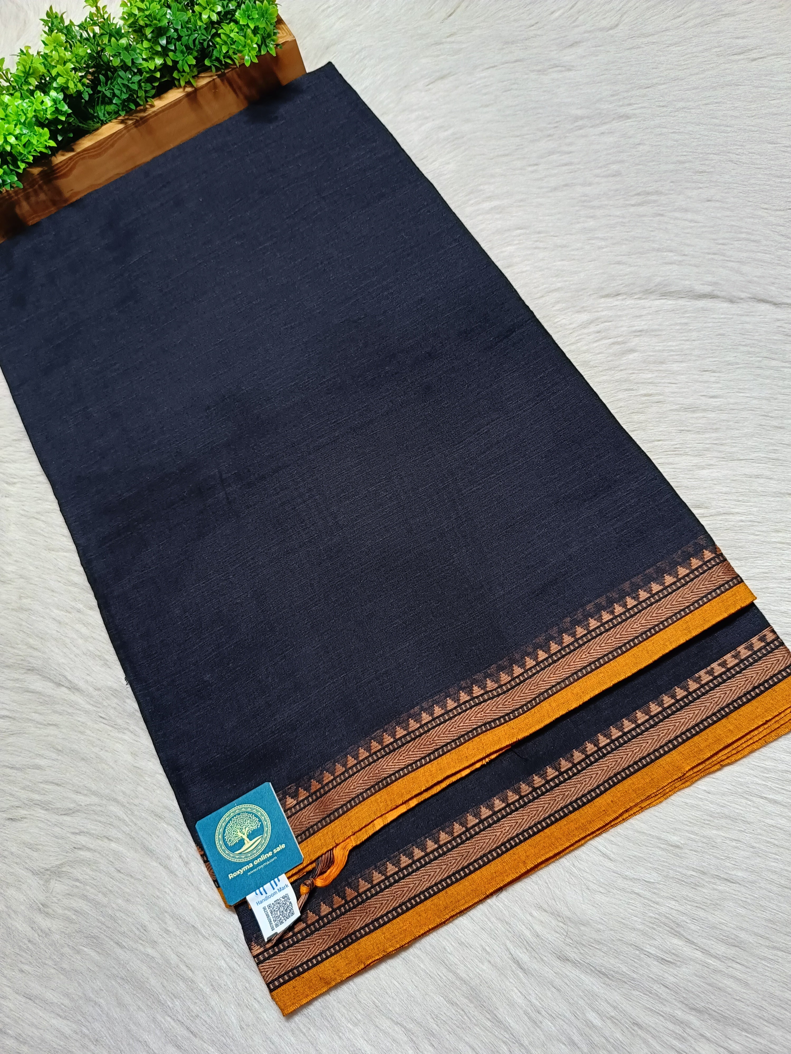Bengal Handwoven Dhaniyakhali Cotton Saree with Customised Narayanpet Border