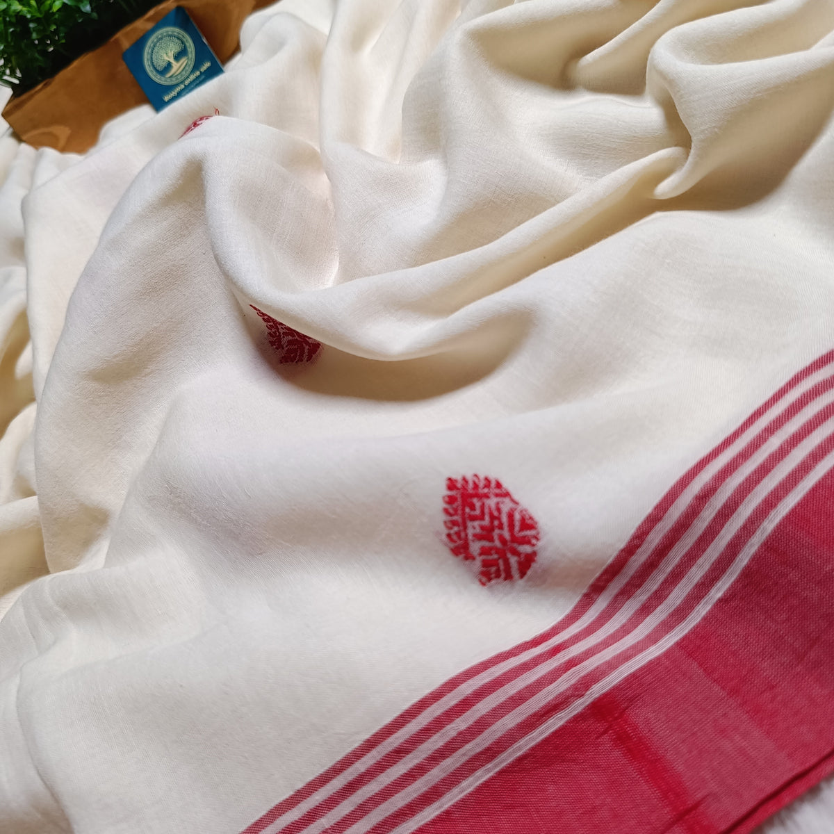 Traditional Red and White Soft Cotton Baluchuri Saree with Blouse Piece – Pure Handloom