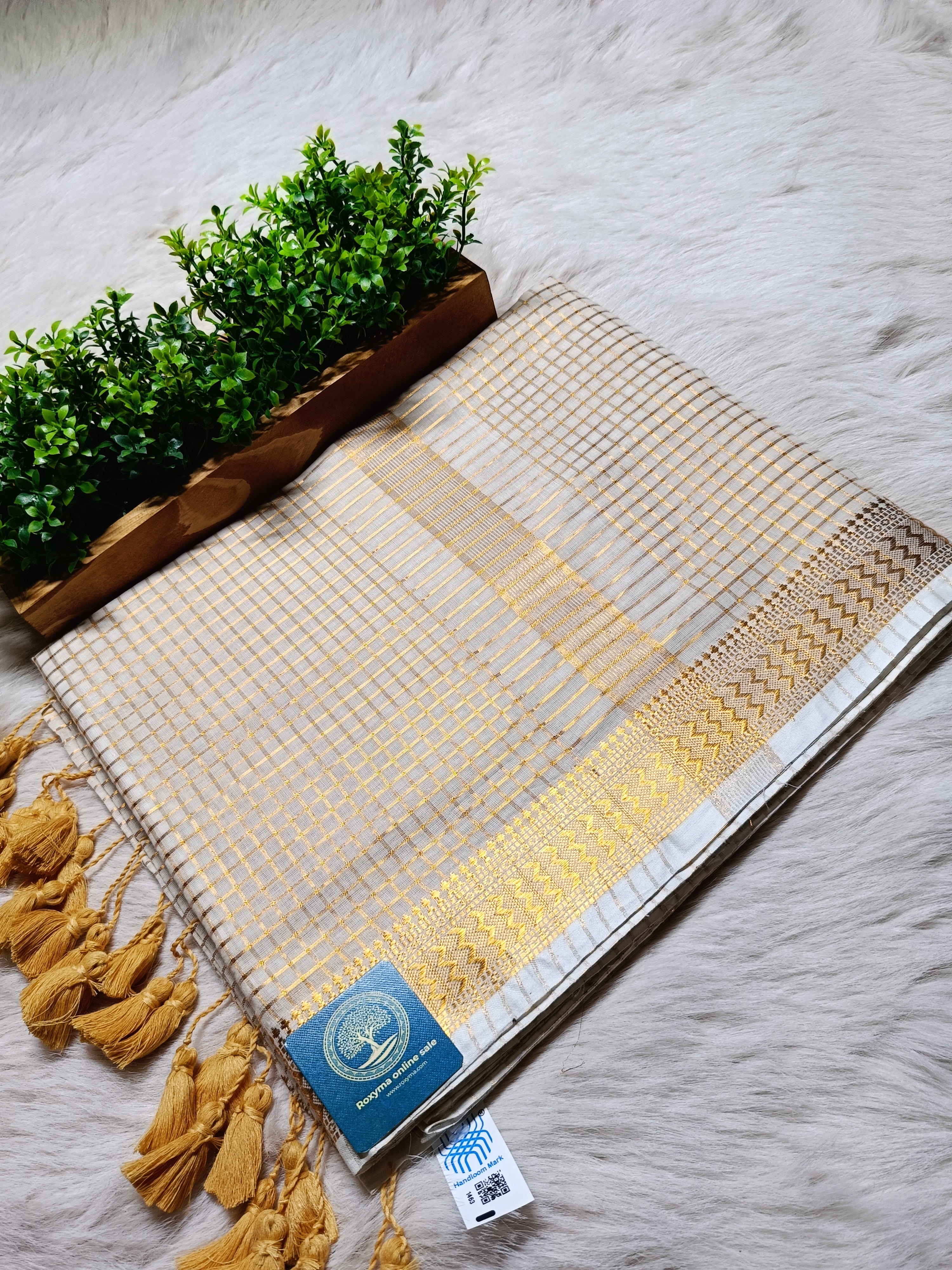 Mulmul Cotton Saree With Golden Zari Naksha  Women Border