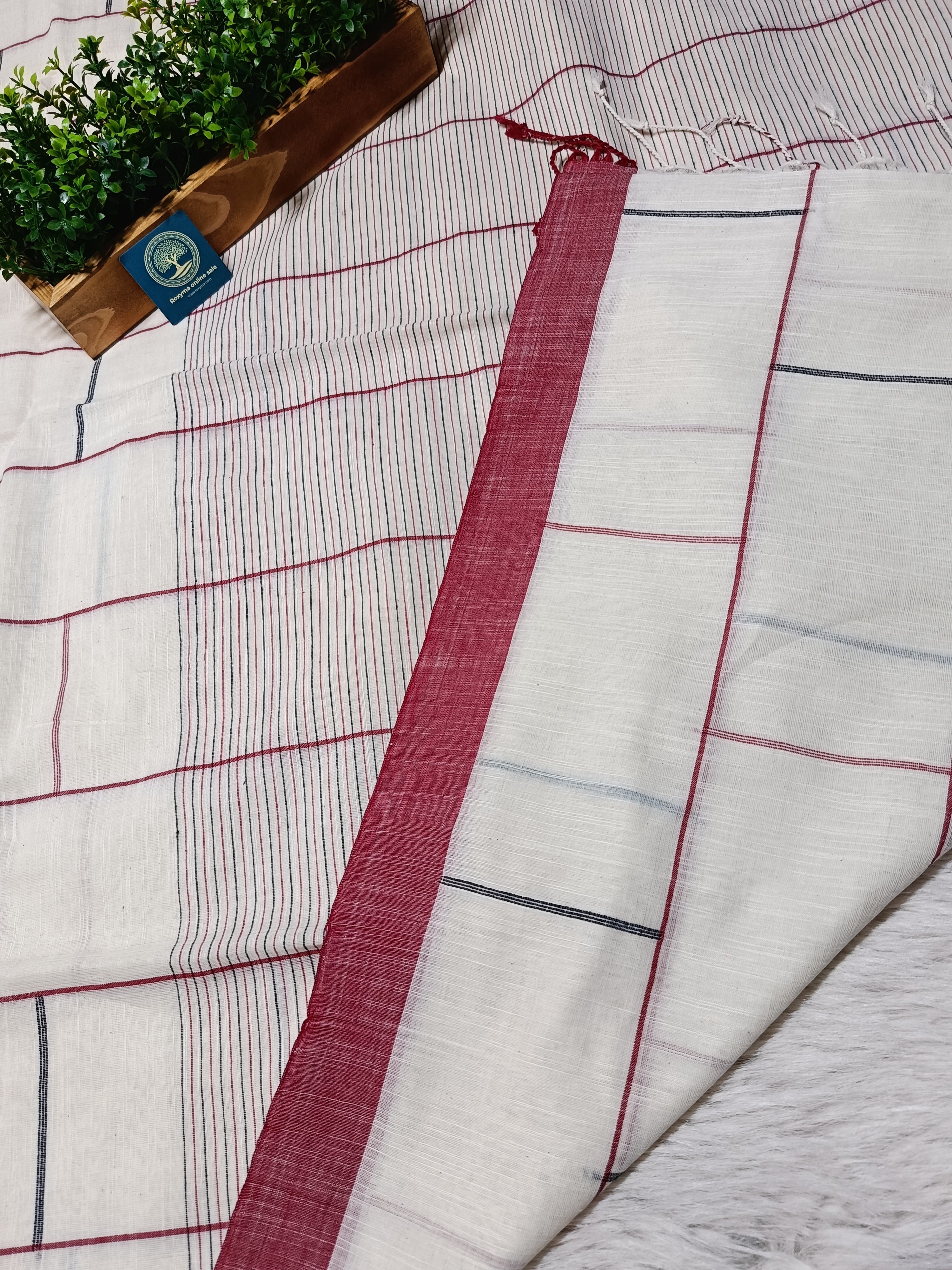 Pure Cotton Saree with Double  Contrast Border and Blouse Piece
