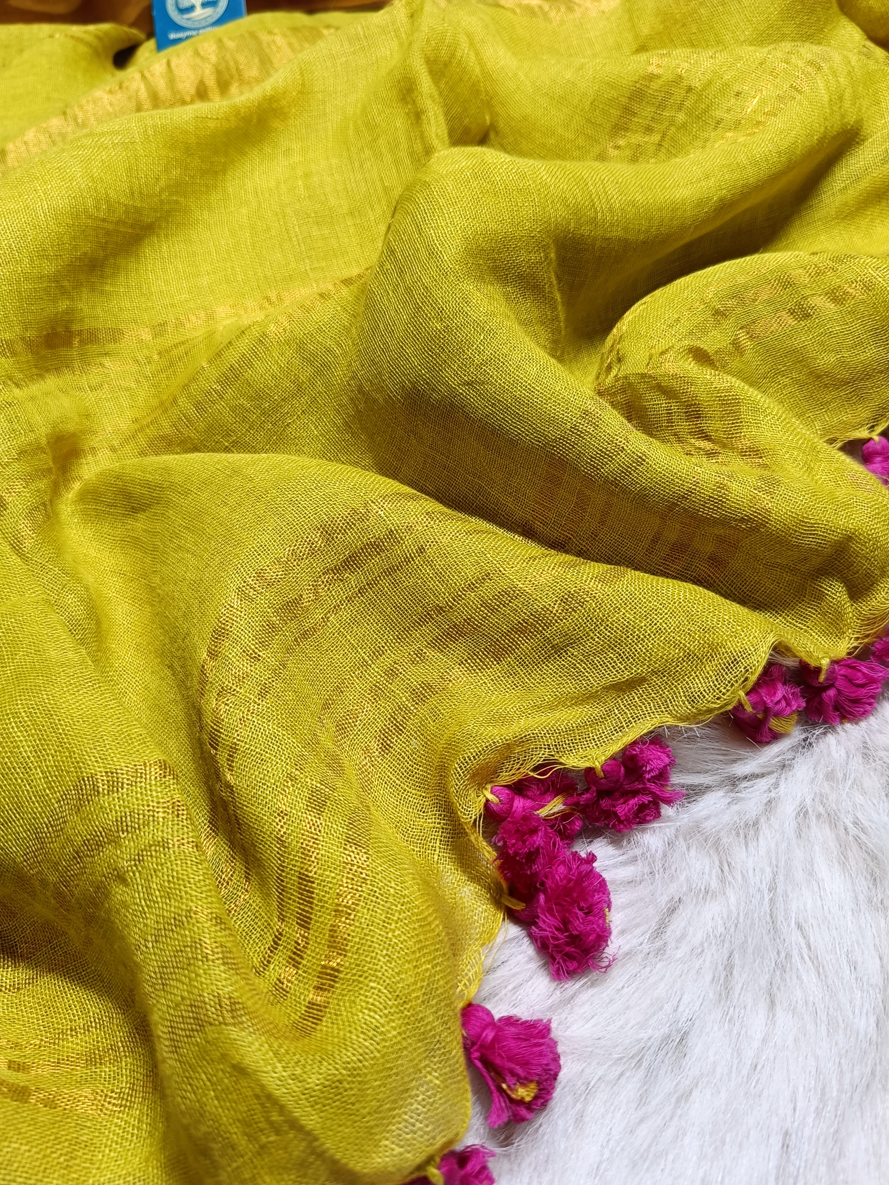 Linen Saree with Blouse Piece