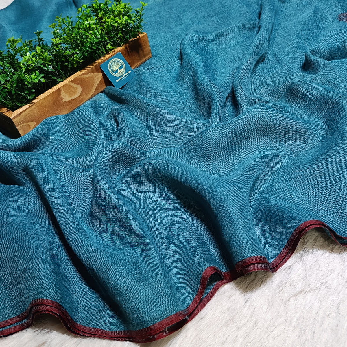 Turquoise Blue Jaishree Linen Saree with Handwoven Jamdani Pallu