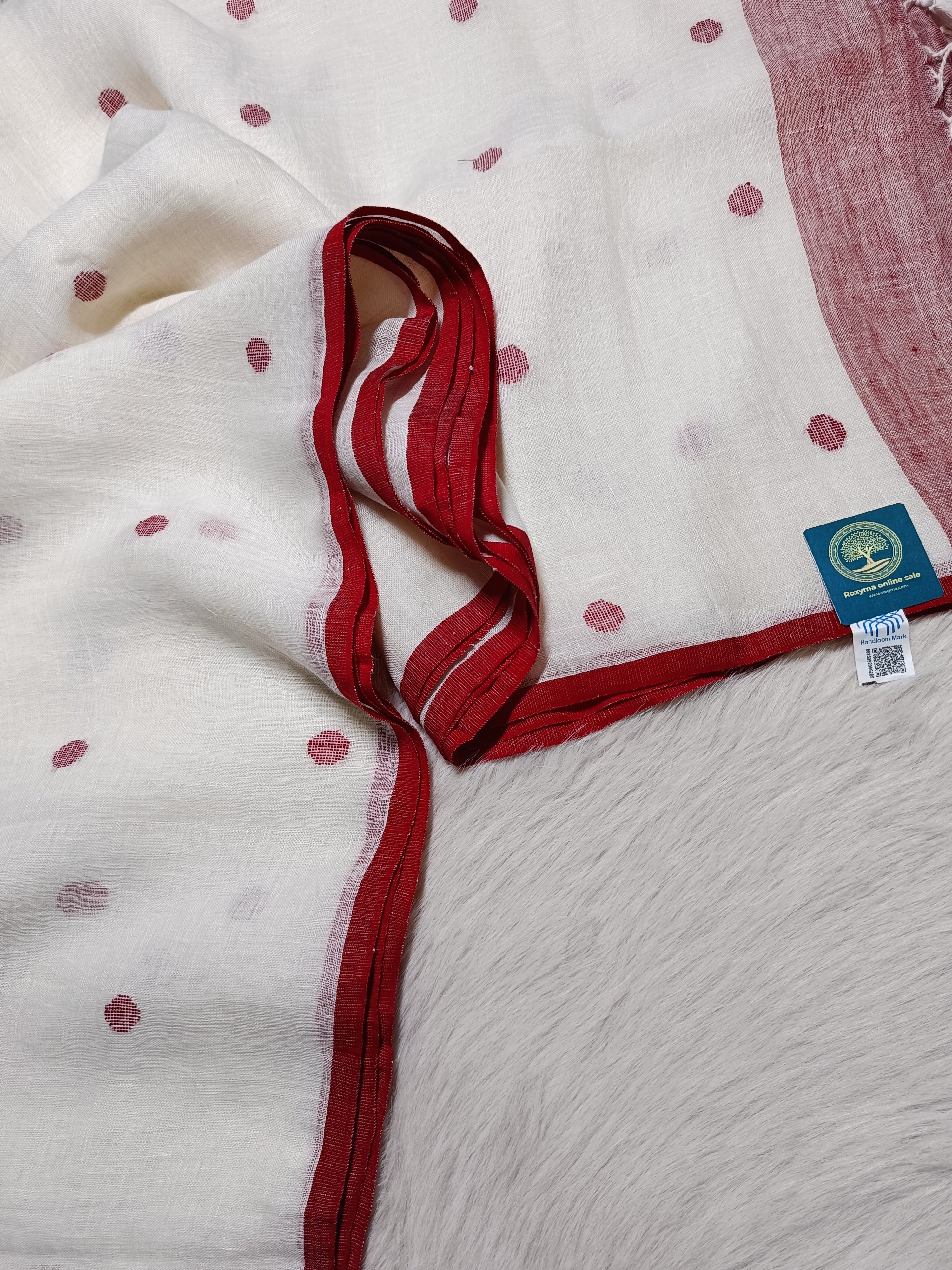 Sindura Buti - Linen Saree  With Jamdani Buties