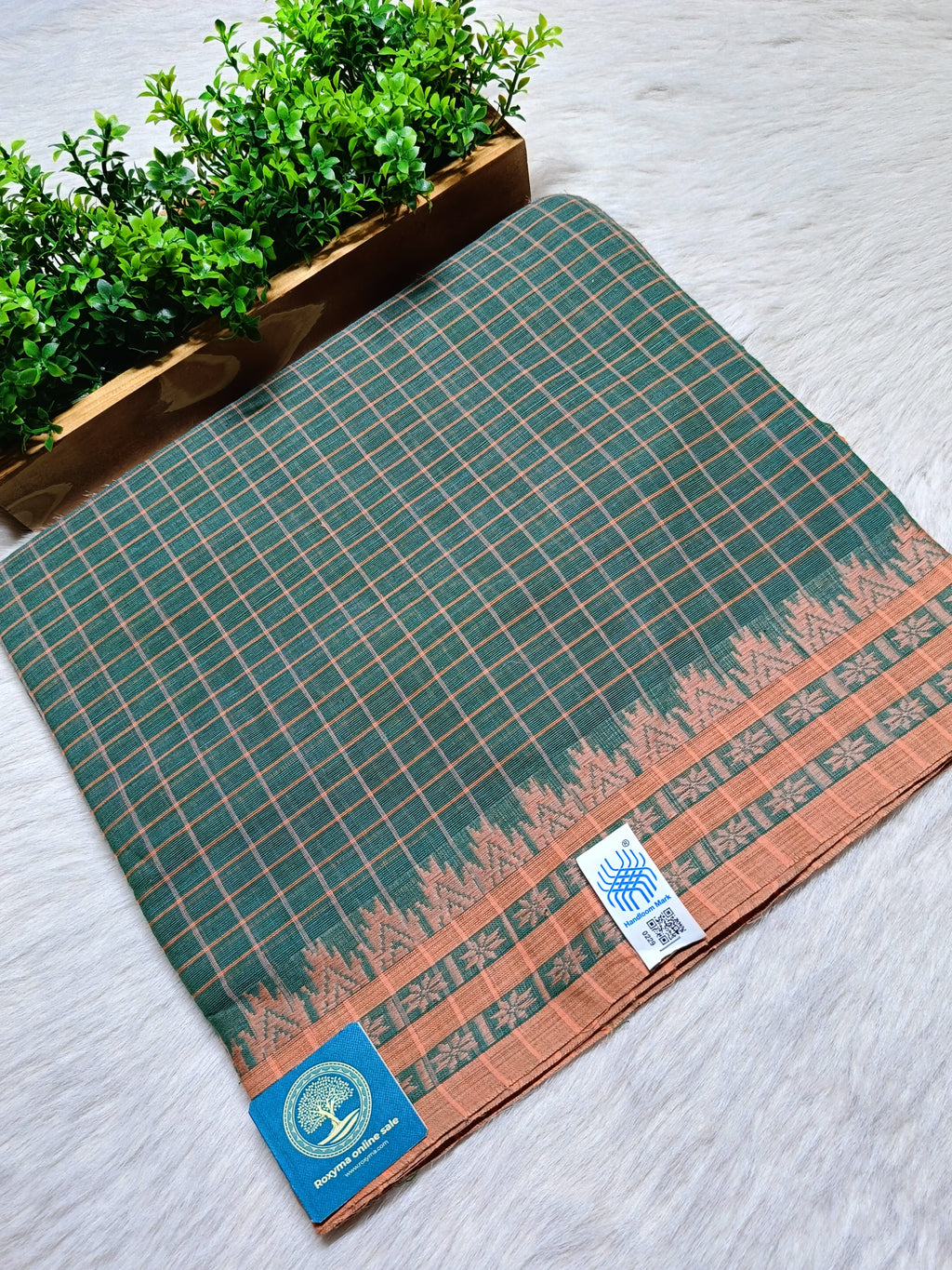 Premium Handwoven Dhonekhali Cotton Saree – Traditional Border | No Blouse Piece