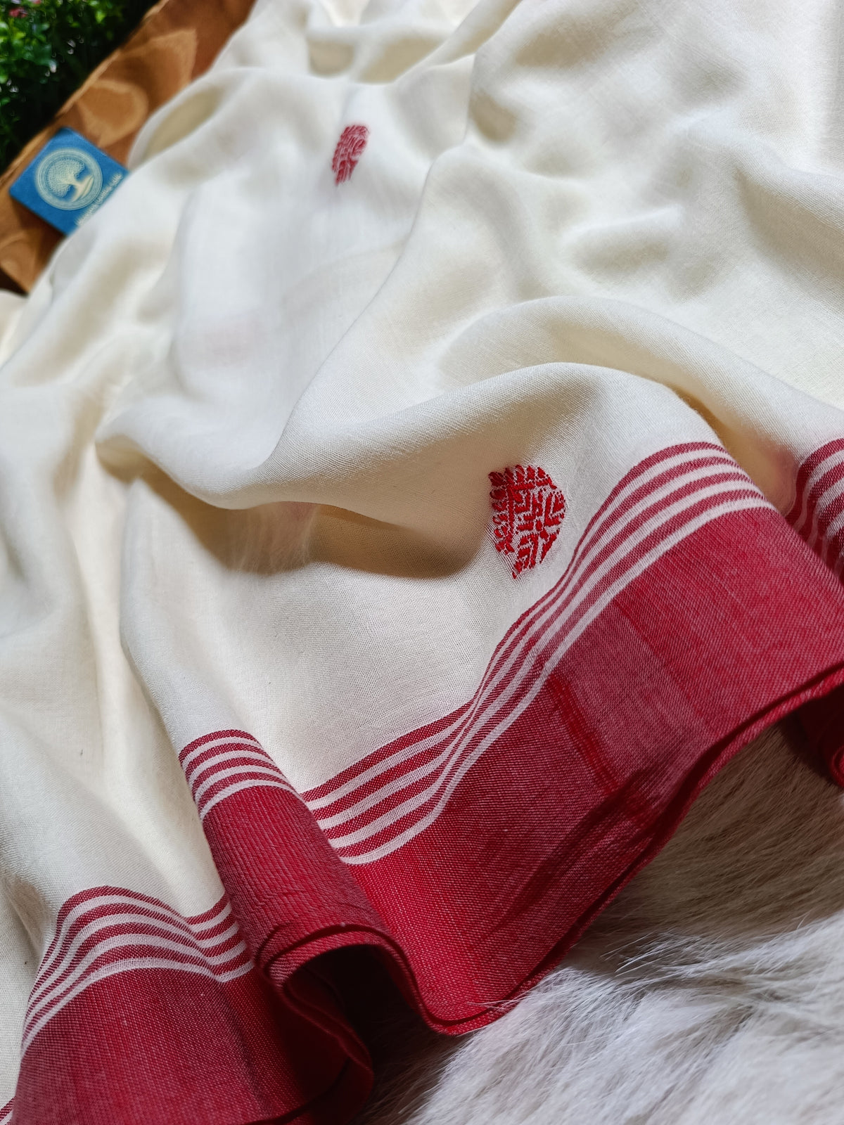 Traditional Red and White Soft Cotton Baluchuri Saree with Blouse Piece – Pure Handloom
