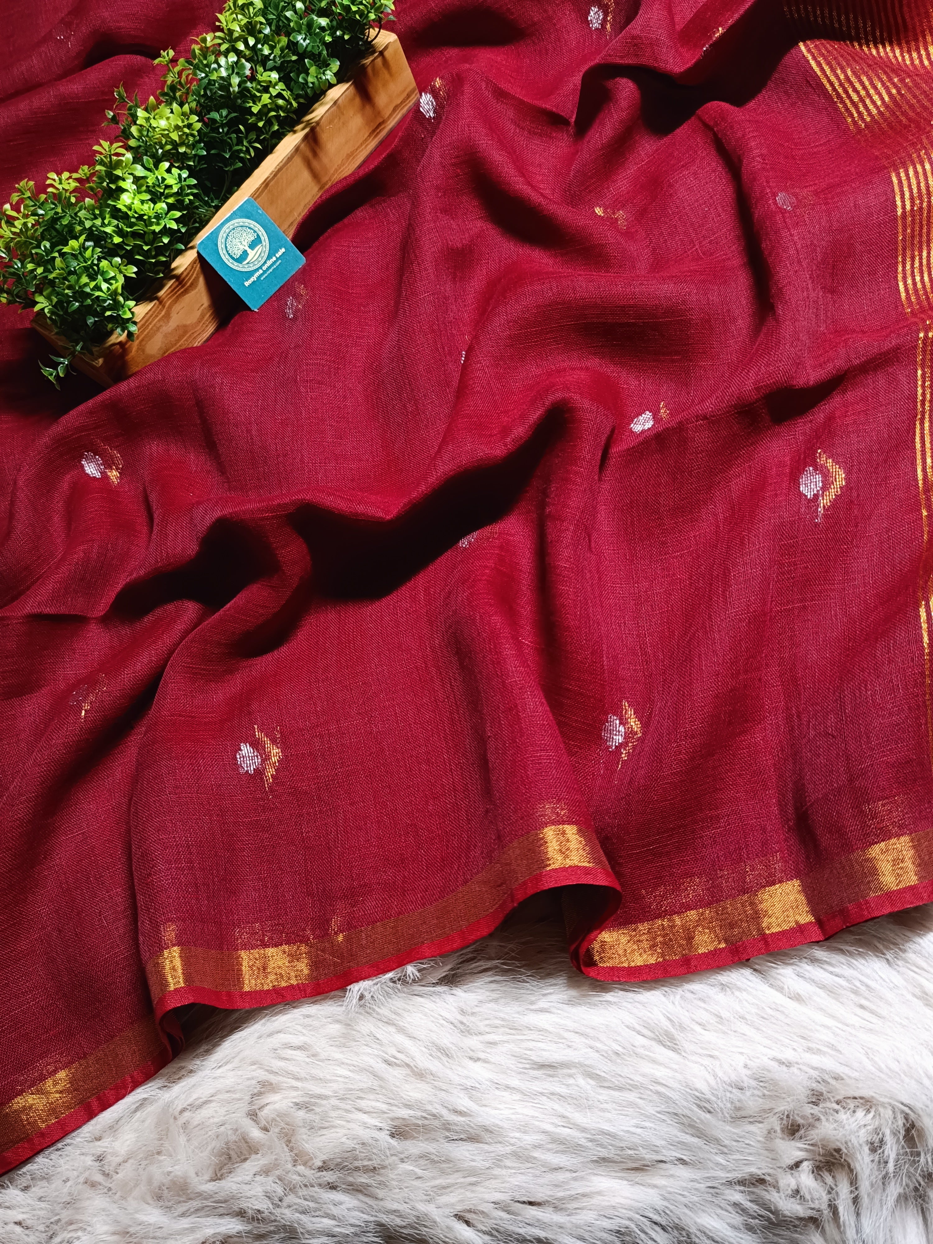 Premium Jaishree Linen Jamdani Saree