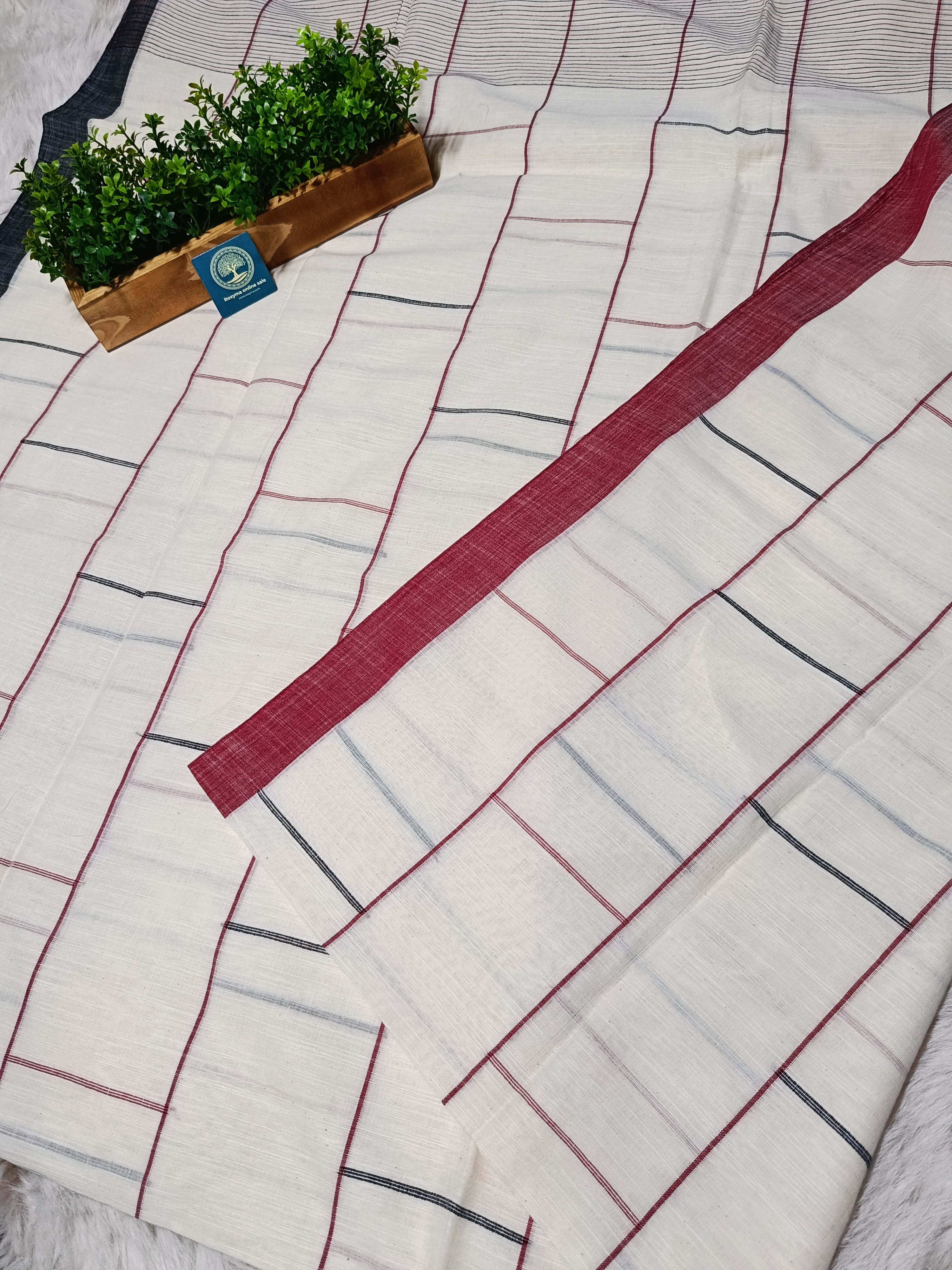 Pure Cotton Saree with Double  Contrast Border and Blouse Piece