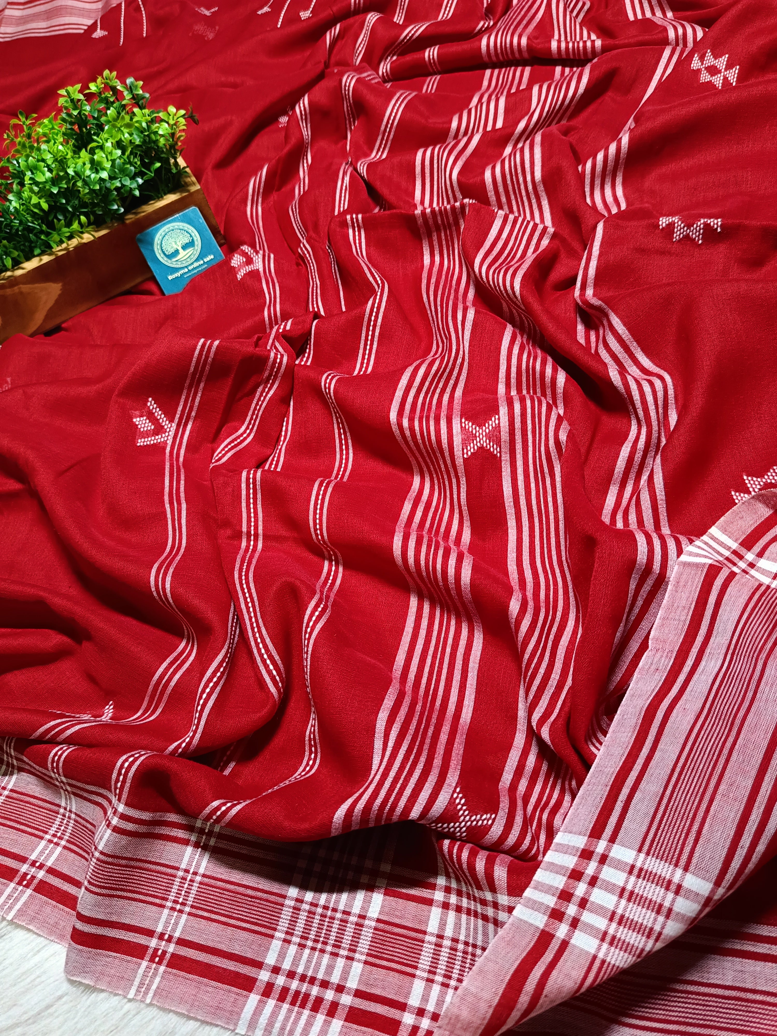 Red Cotton Jamdani Saree with Bhujodi-Style Weaving