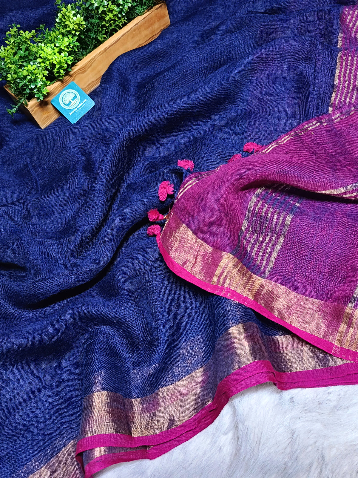 Linen Saree with Blouse Piece