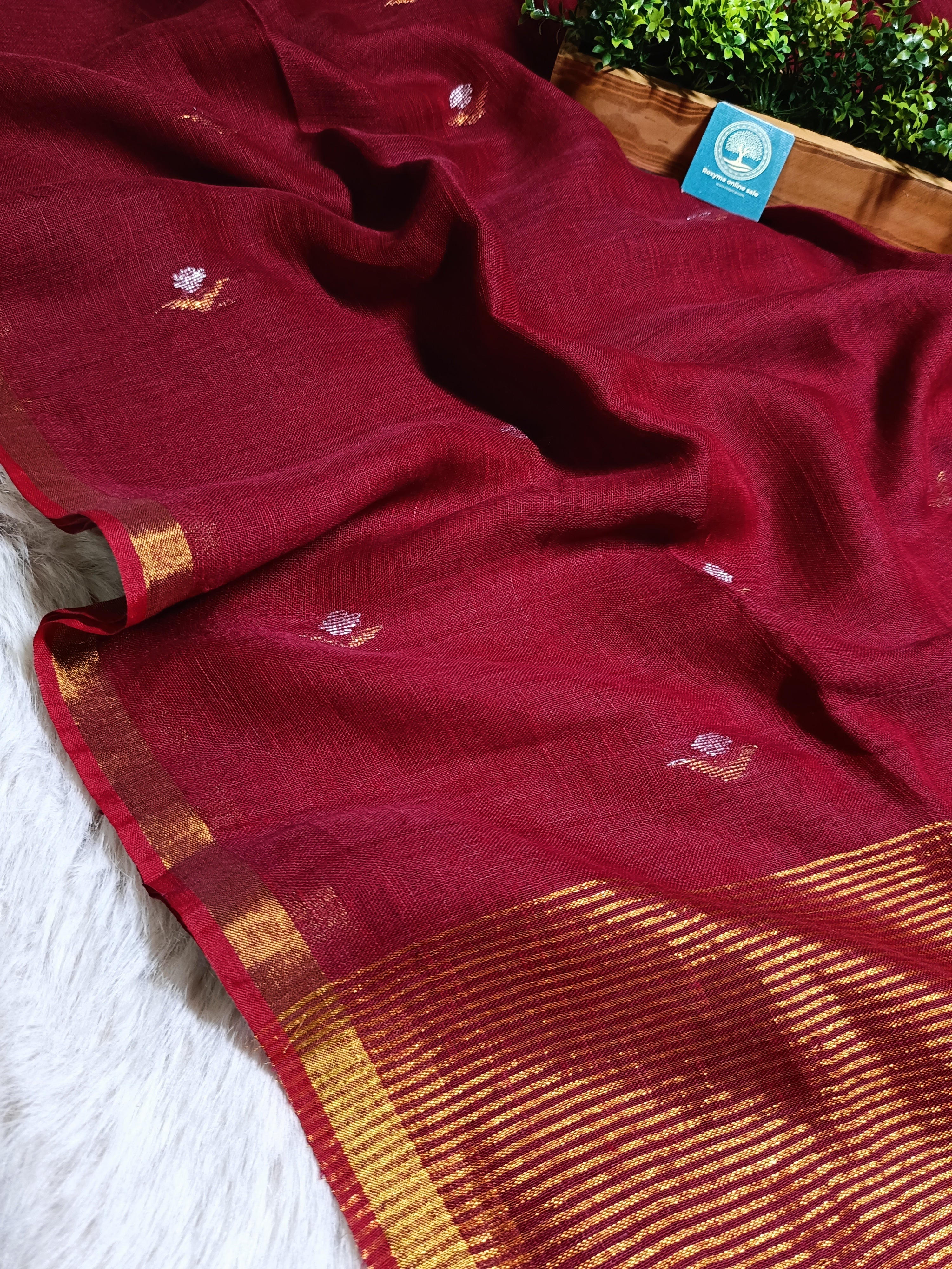 Premium Jaishree Linen Jamdani Saree