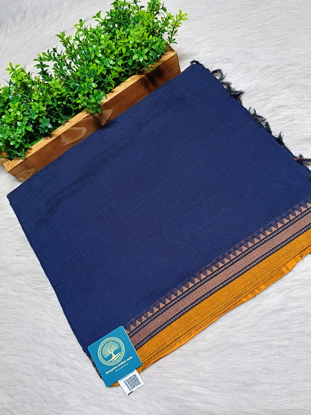 Bengal Handwoven Dhaniyakhali Cotton Saree with Customised Narayanpet Border