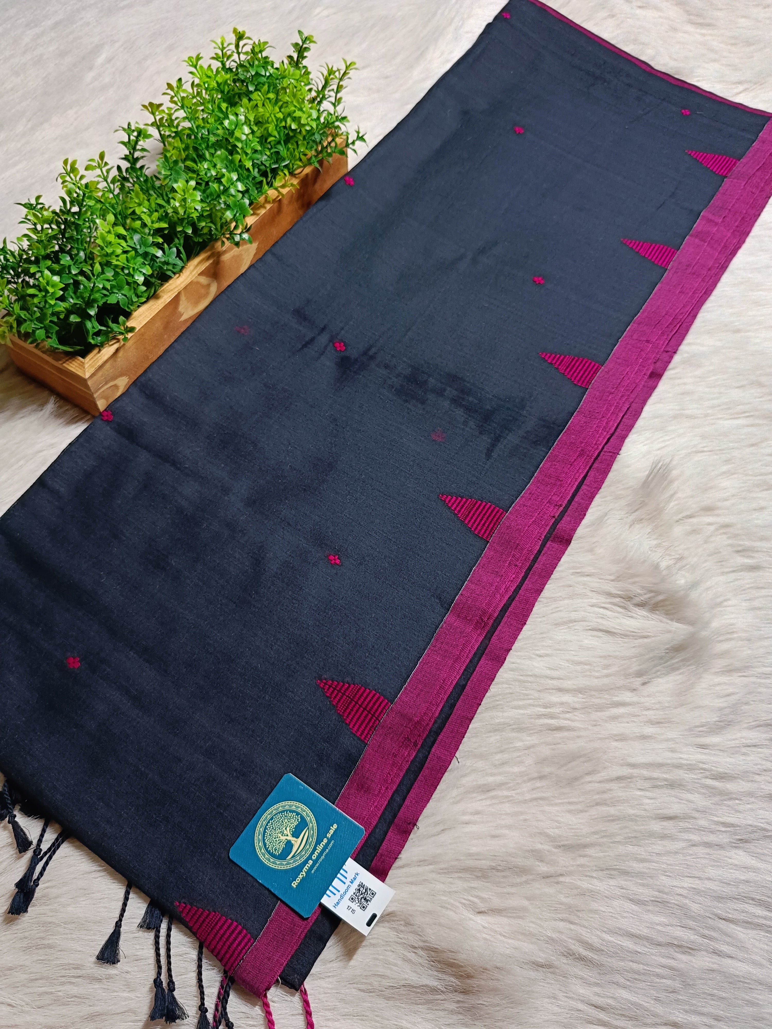 Pure cotton saree with jamdani butties and running blouse