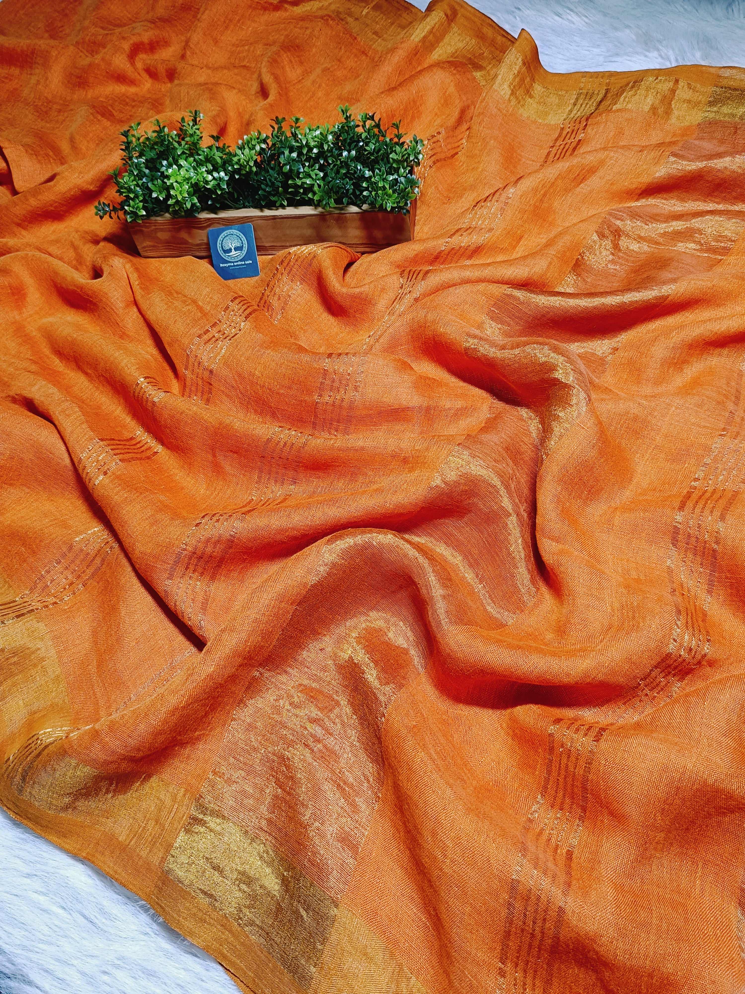 Jayasree Linen Saree With Zari Border and Blouse Piece
