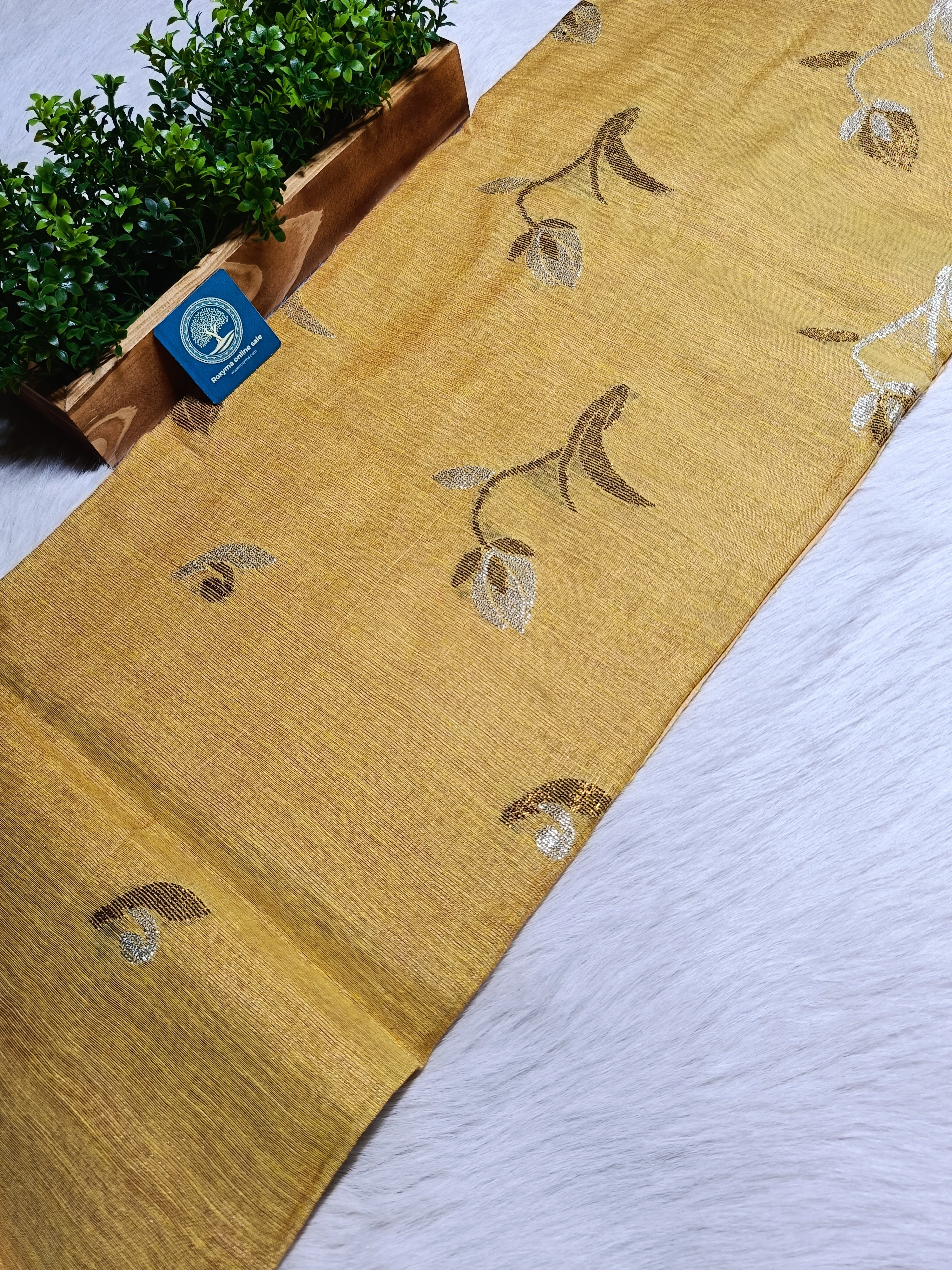 Premium Handwoven Tissue Linen Saree with Tulip Motifs & Blouse Piece