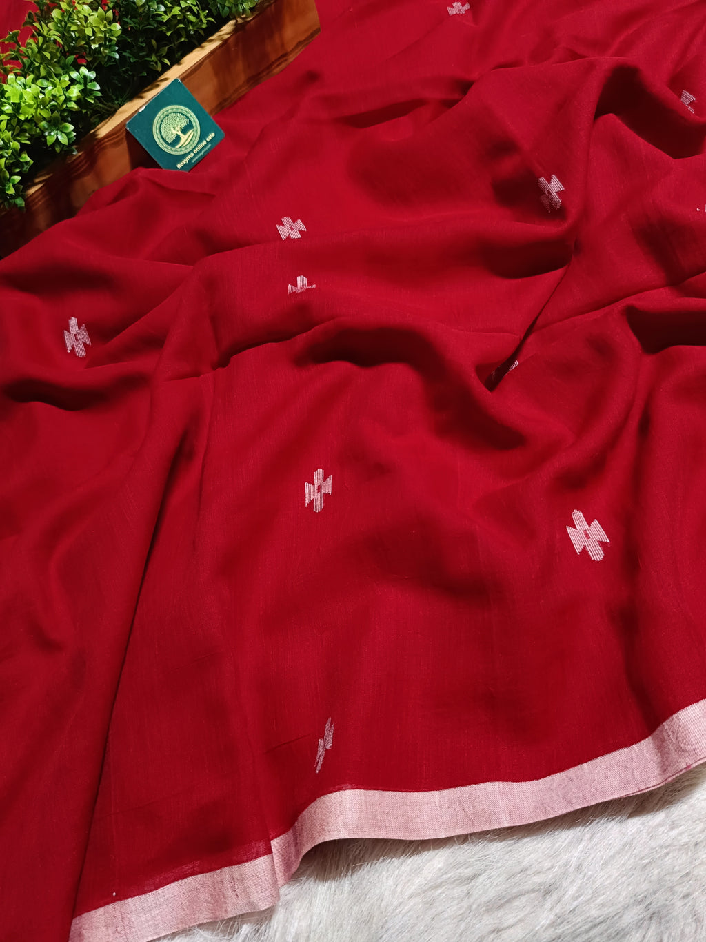 Pure Handwoven Fine Cotton Jamdani Saree