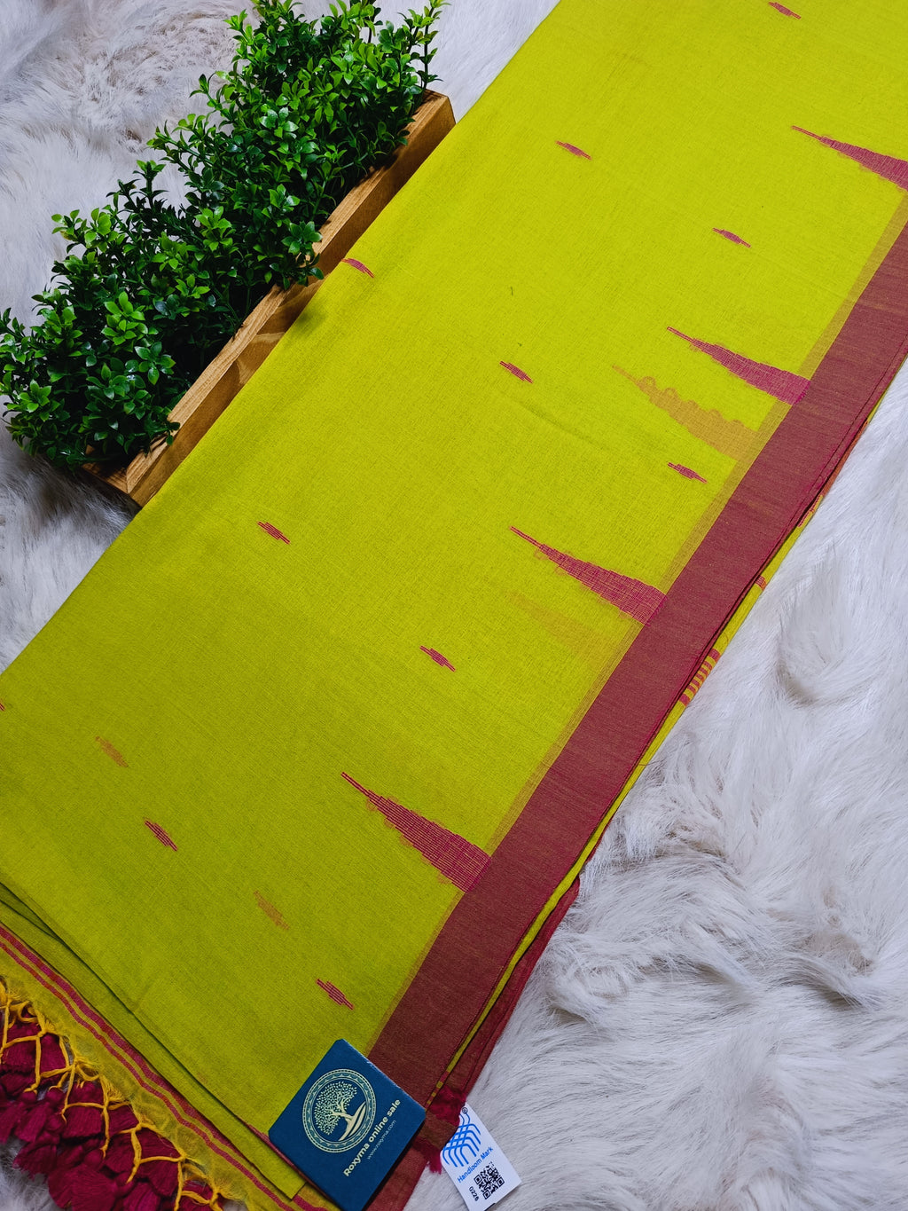 Handloom Cotton Saree in Lime Green and Magenta