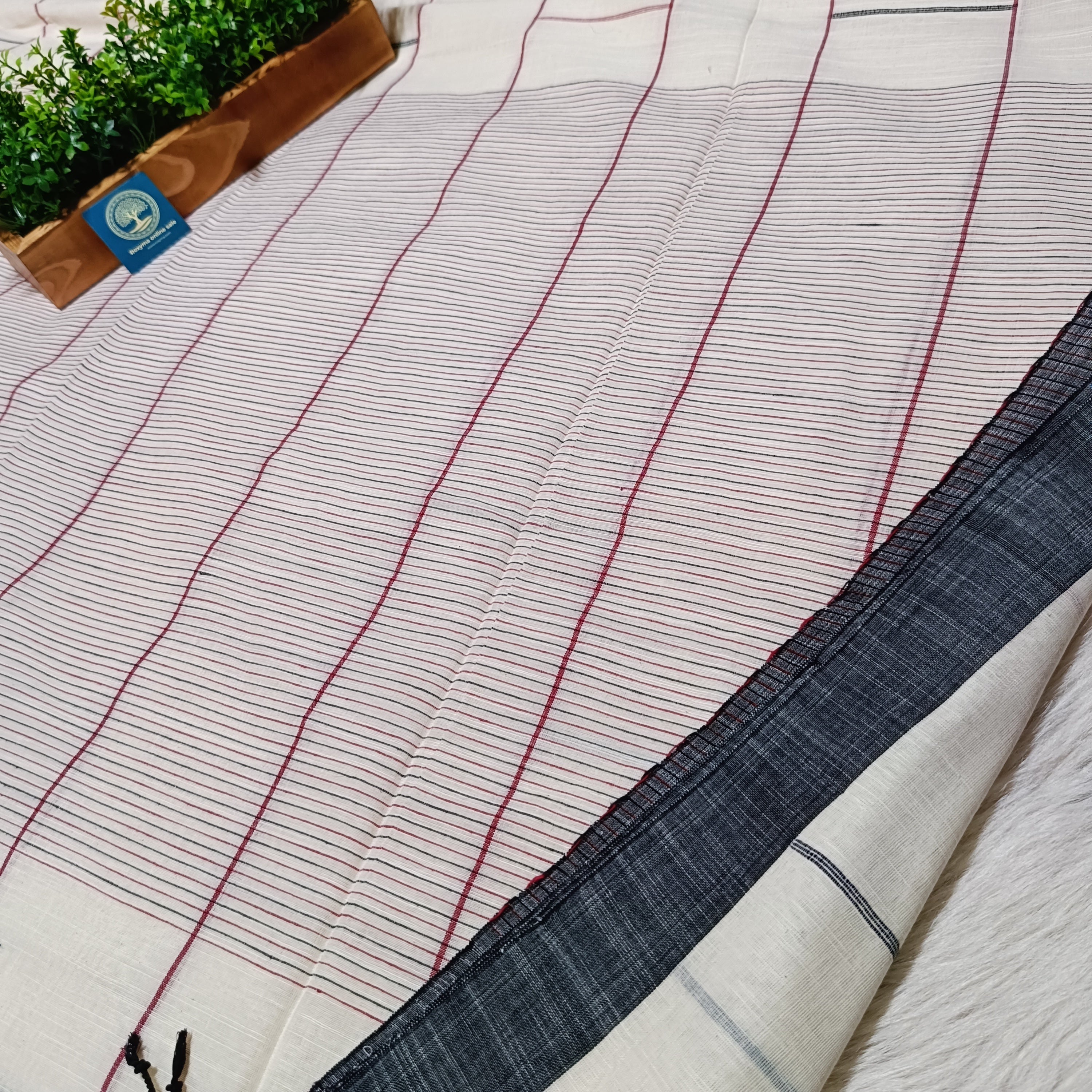 Pure Cotton Saree with Double  Contrast Border and Blouse Piece