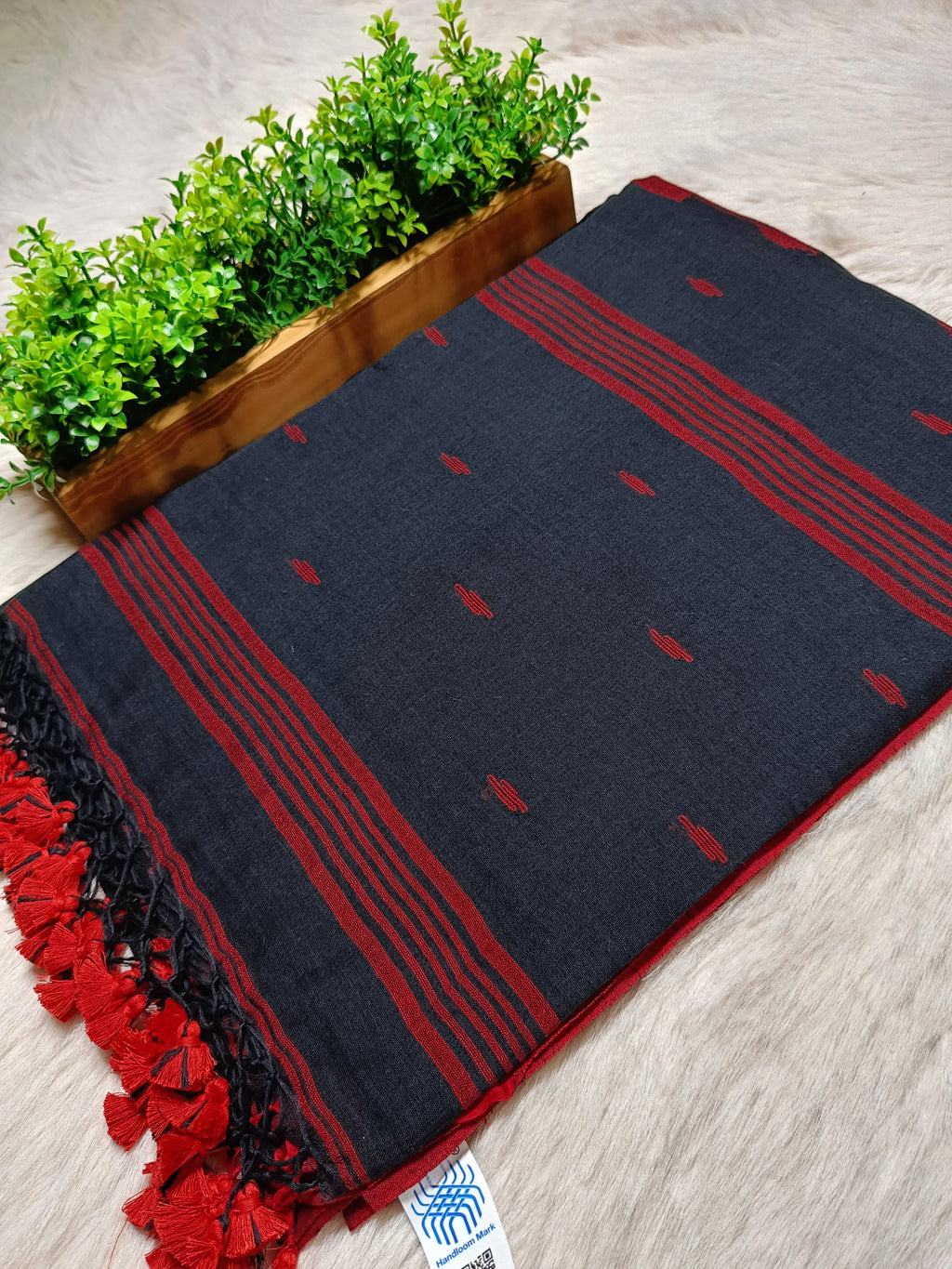 Handloom Cotton Saree in  Black and Red
