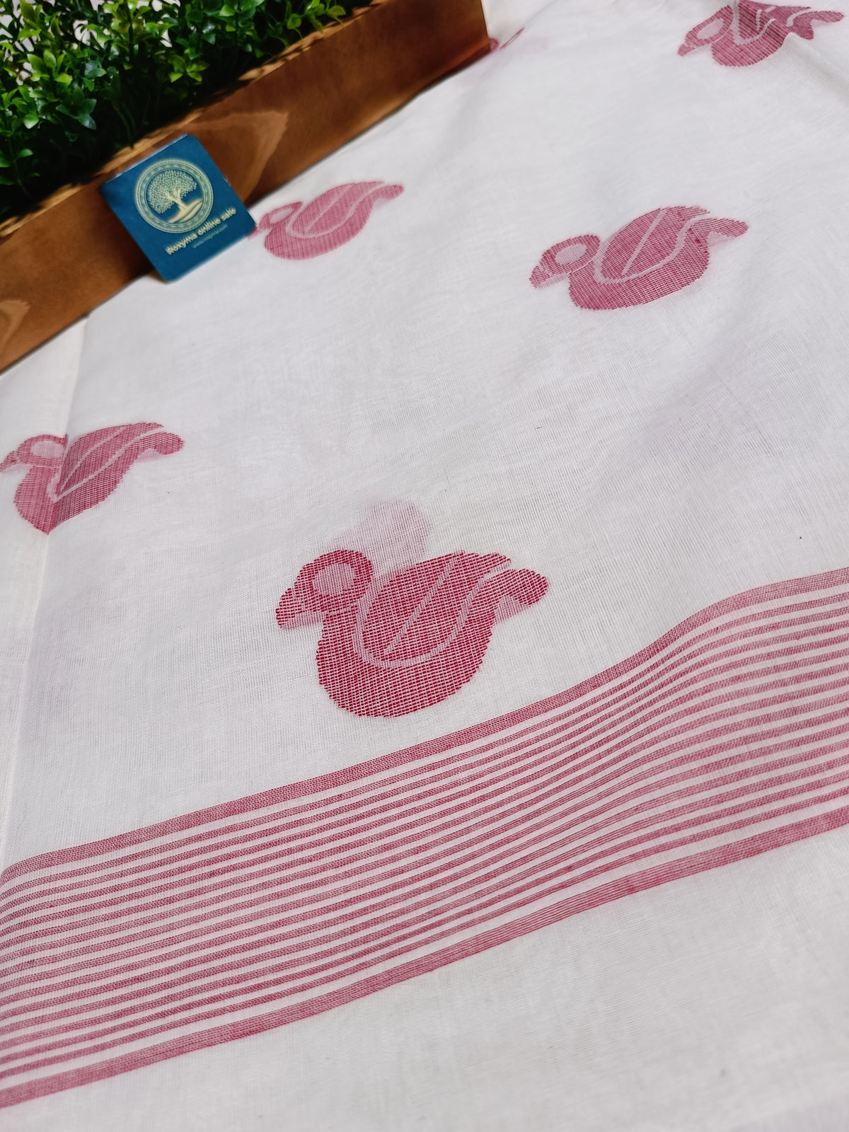 Pure Handloom Bengal Cotton Saree – Traditional Red and White with Traditional Bird Motifs