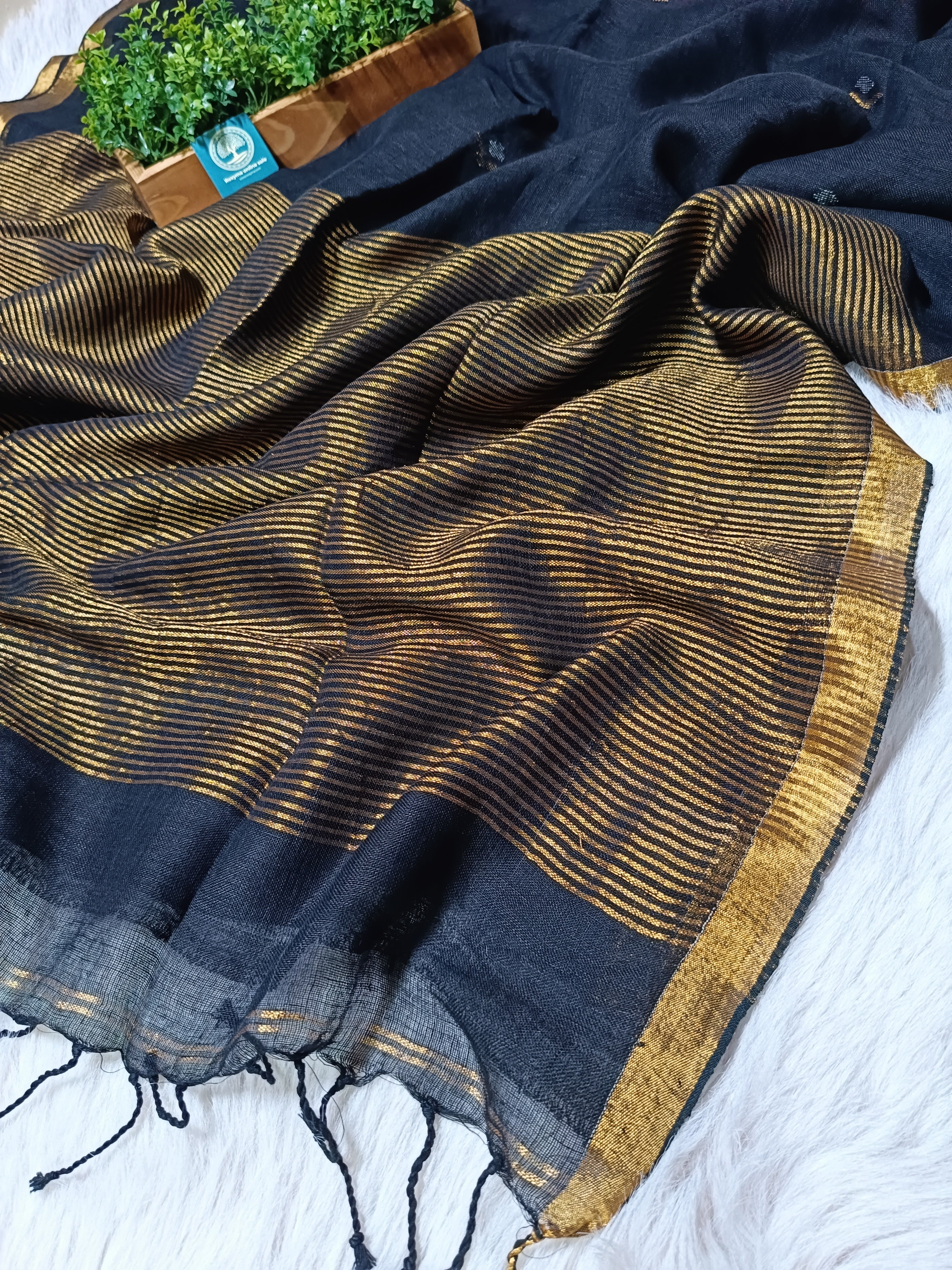 Premium Jaishree Linen Jamdani Saree With BP