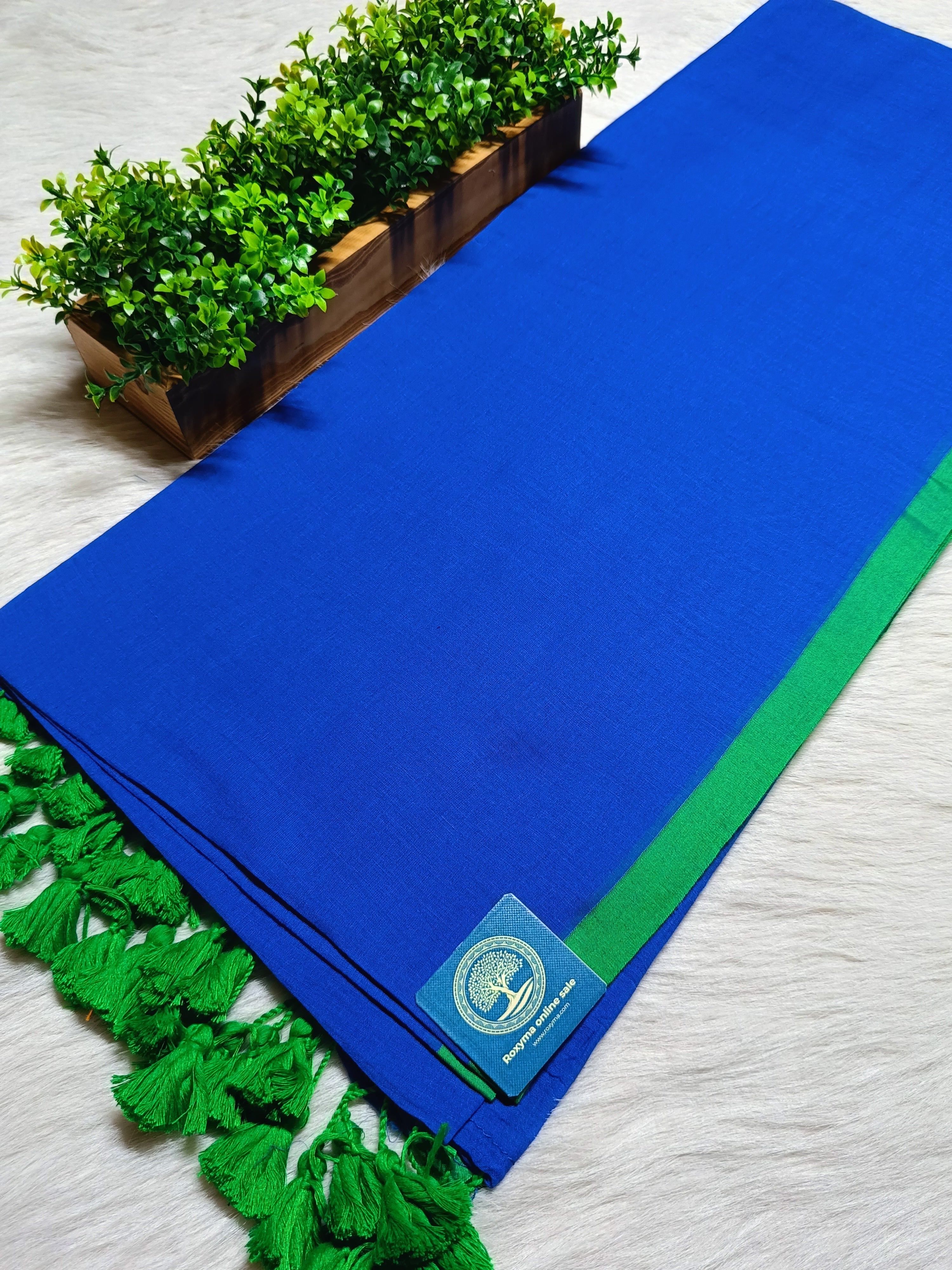 Pure Mullmull Cotton Saree with Contrast Border & Tassel Pallu | Soft Handloom Saree for Women