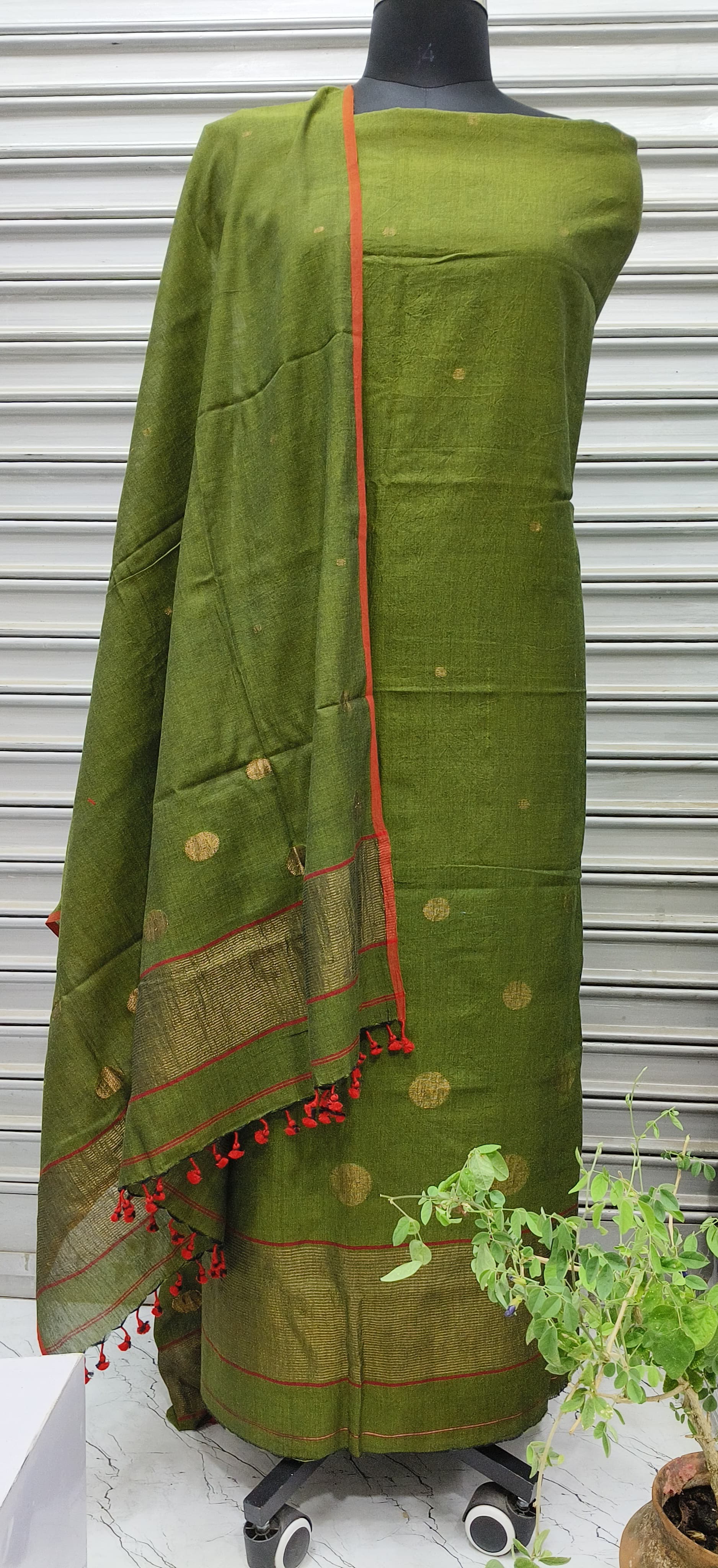 Export Quality Pure Cotton Jamdani Woven Unstitched Dress Material Set – Light green Suit Fabric with Dupatta