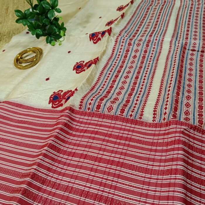 Premium Tussar Silk Saree (Adorned With Authentic Begumpuri Weaving) - Image 4