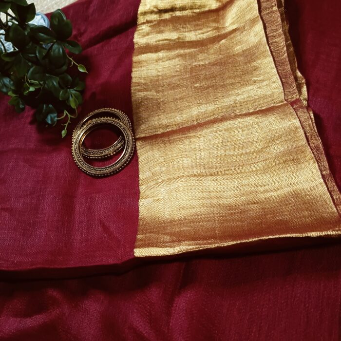 Premium Quality Handwoven Linen Saree with Golden Zari Border and Blouse Piece - Image 8